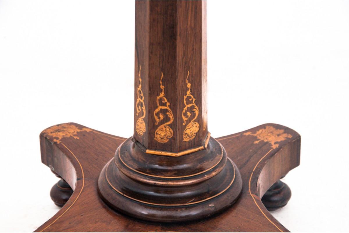 Antique thread table, Northern Europe, late 19th century. 9