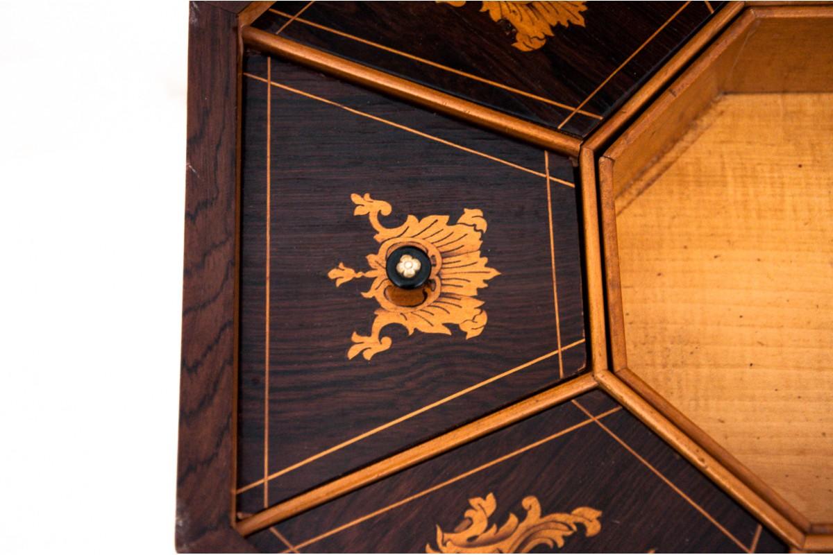 Antique thread table, Northern Europe, late 19th century. 3