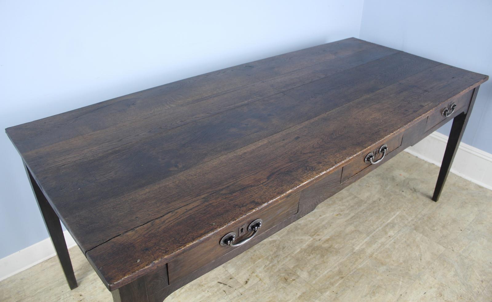 Antique Three Drawer Oak Farm Table In Good Condition For Sale In Port Chester, NY