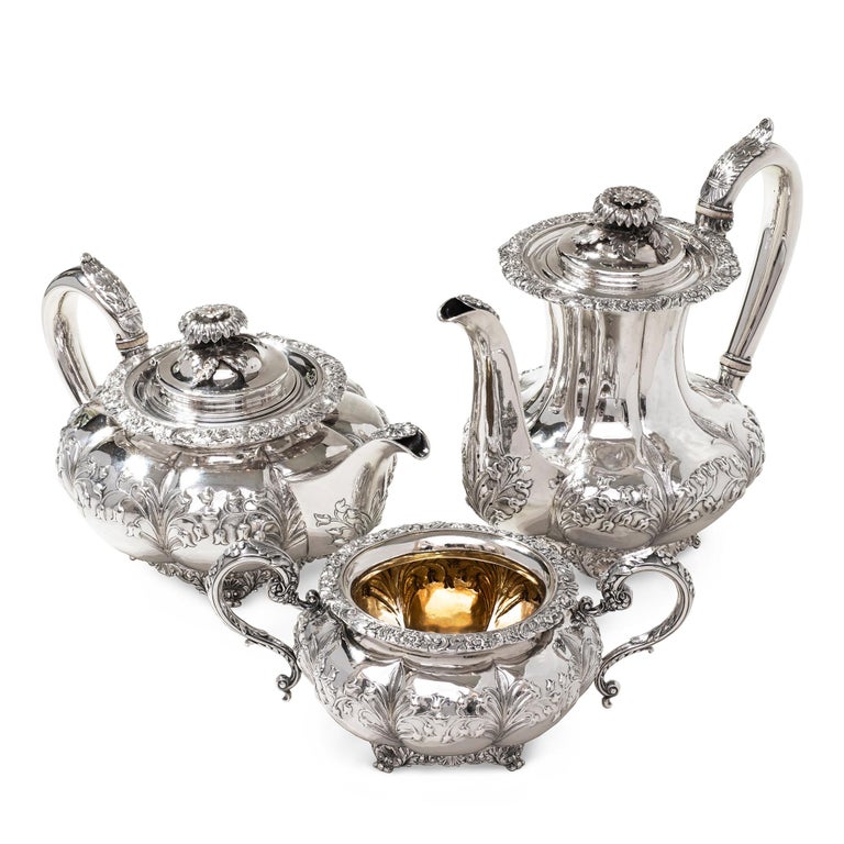 Antique Three-Piece Sterling Silver Tea and Coffee Set In Good Condition For Sale In London, GB