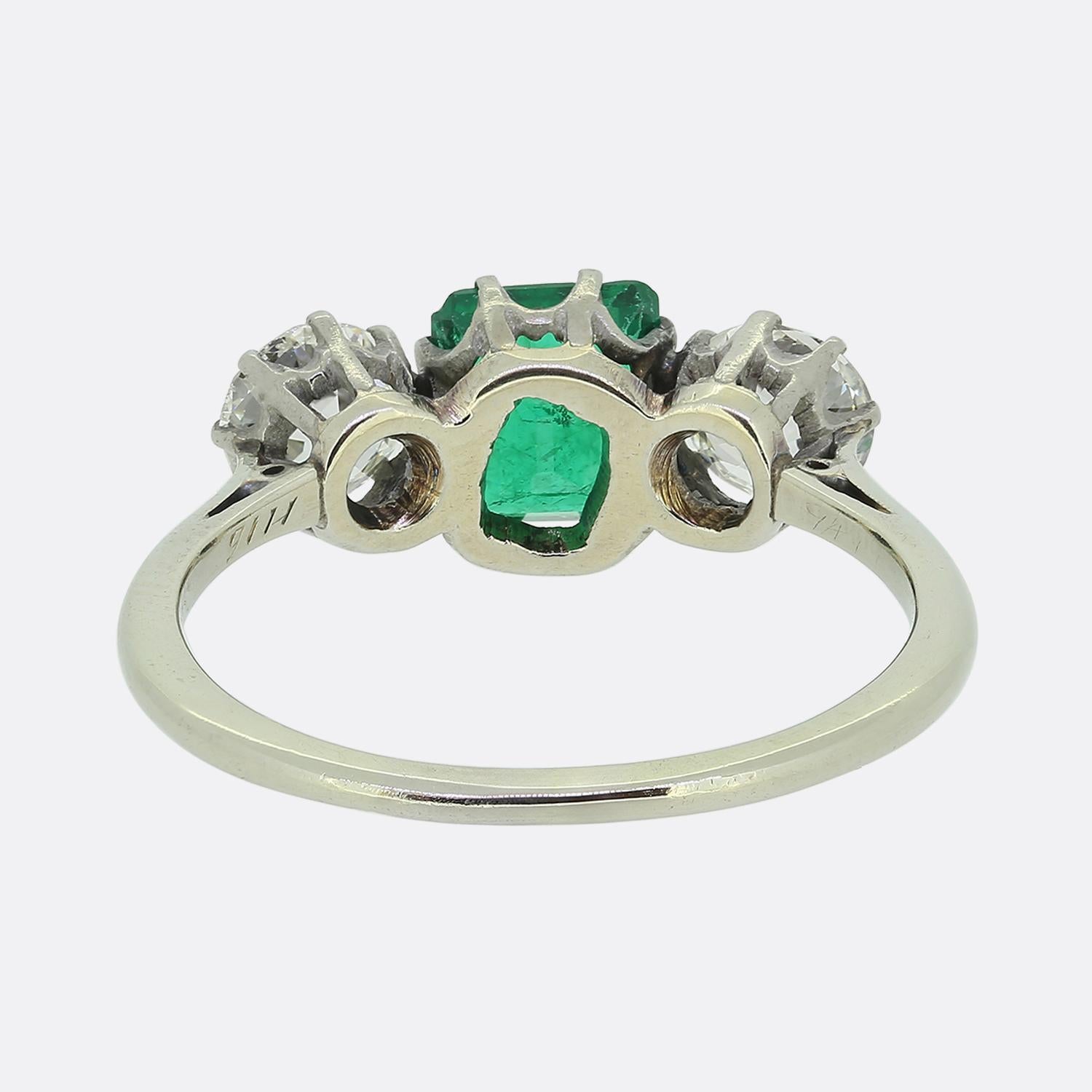Antique Three-Stone Emerald and Diamond Ring In Good Condition For Sale In London, GB