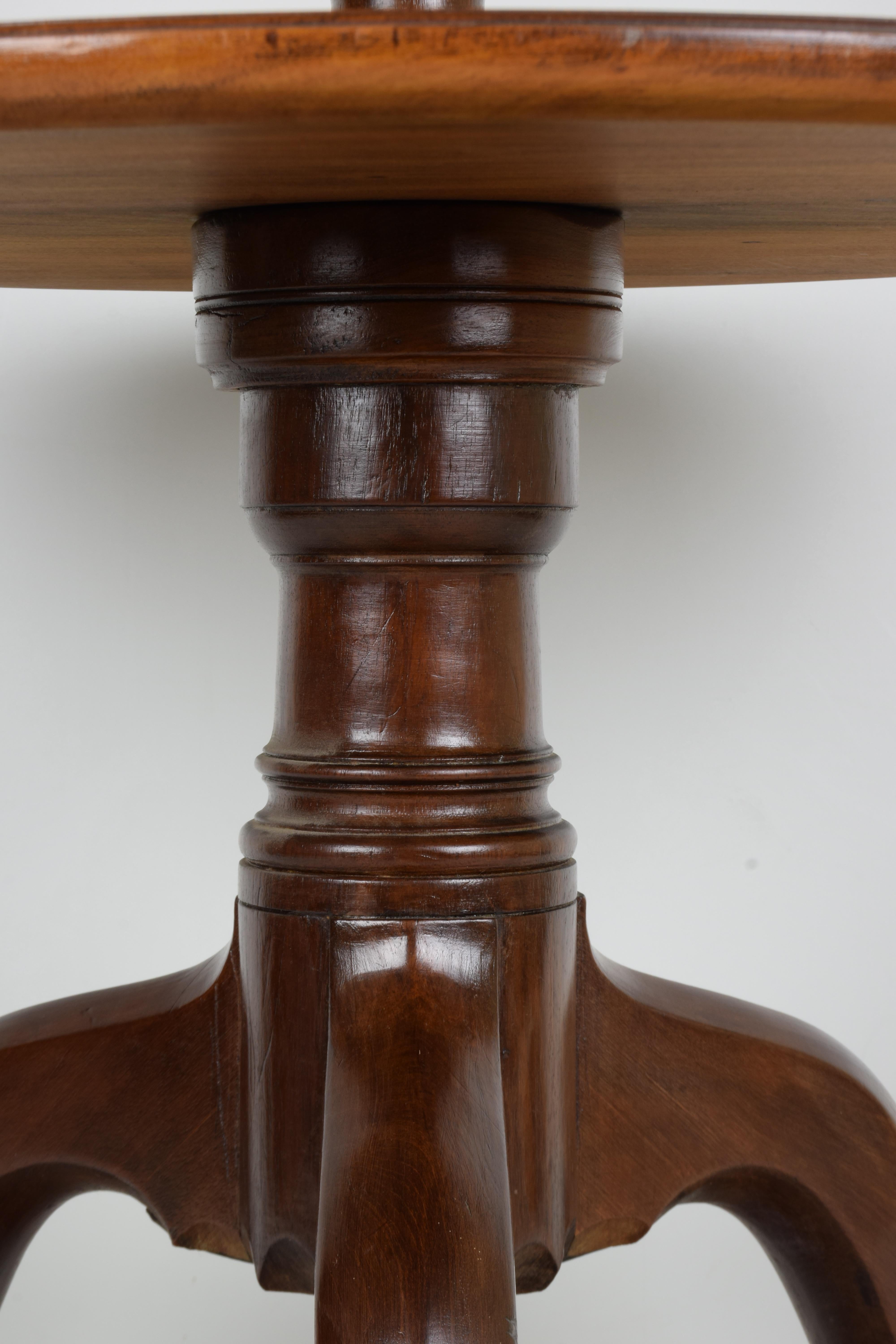 George III Antique Three-Tier Dumb Waiter, Mahogany, Late-18th Century For Sale