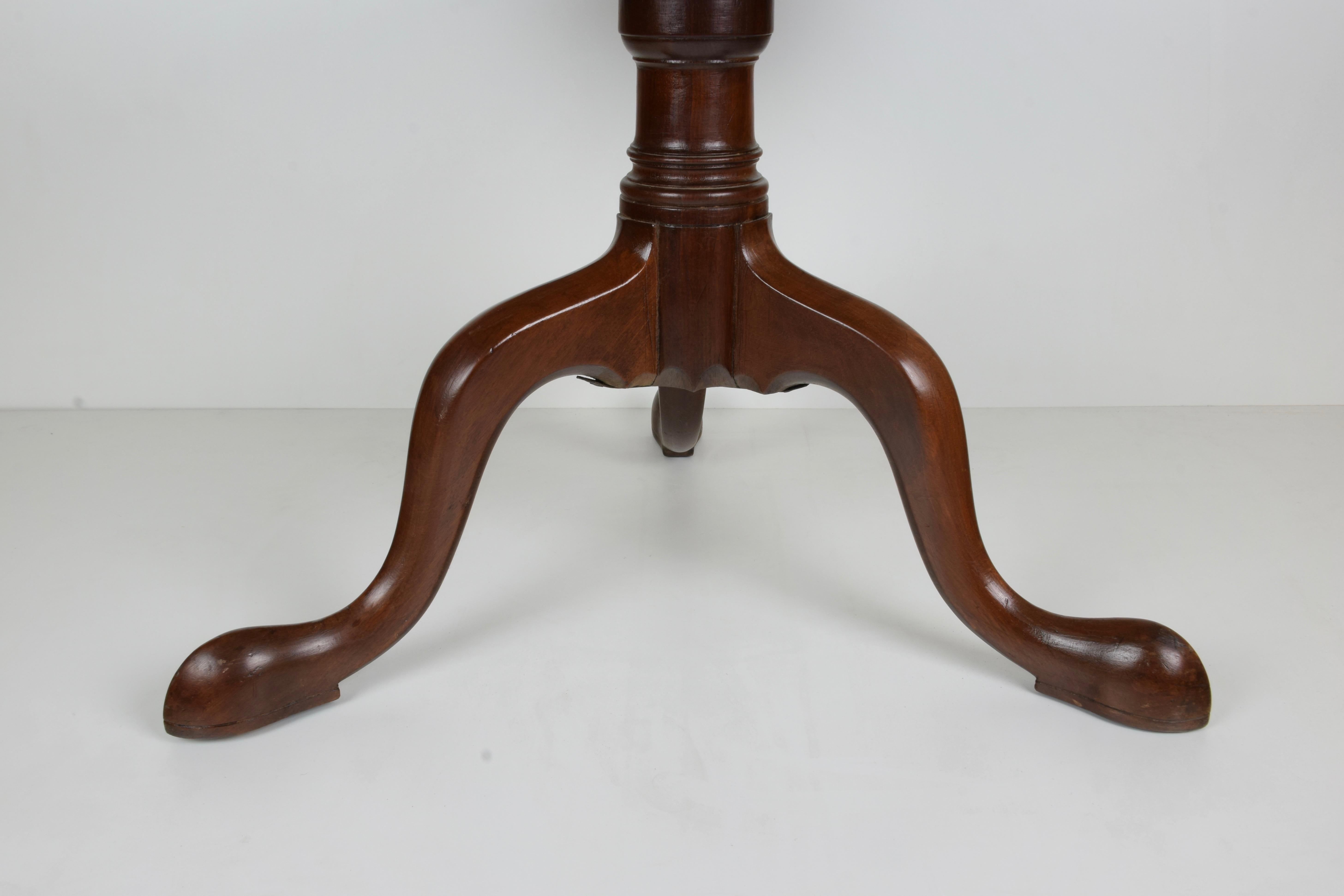 Hand-Carved Antique Three-Tier Dumb Waiter, Mahogany, Late-18th Century For Sale