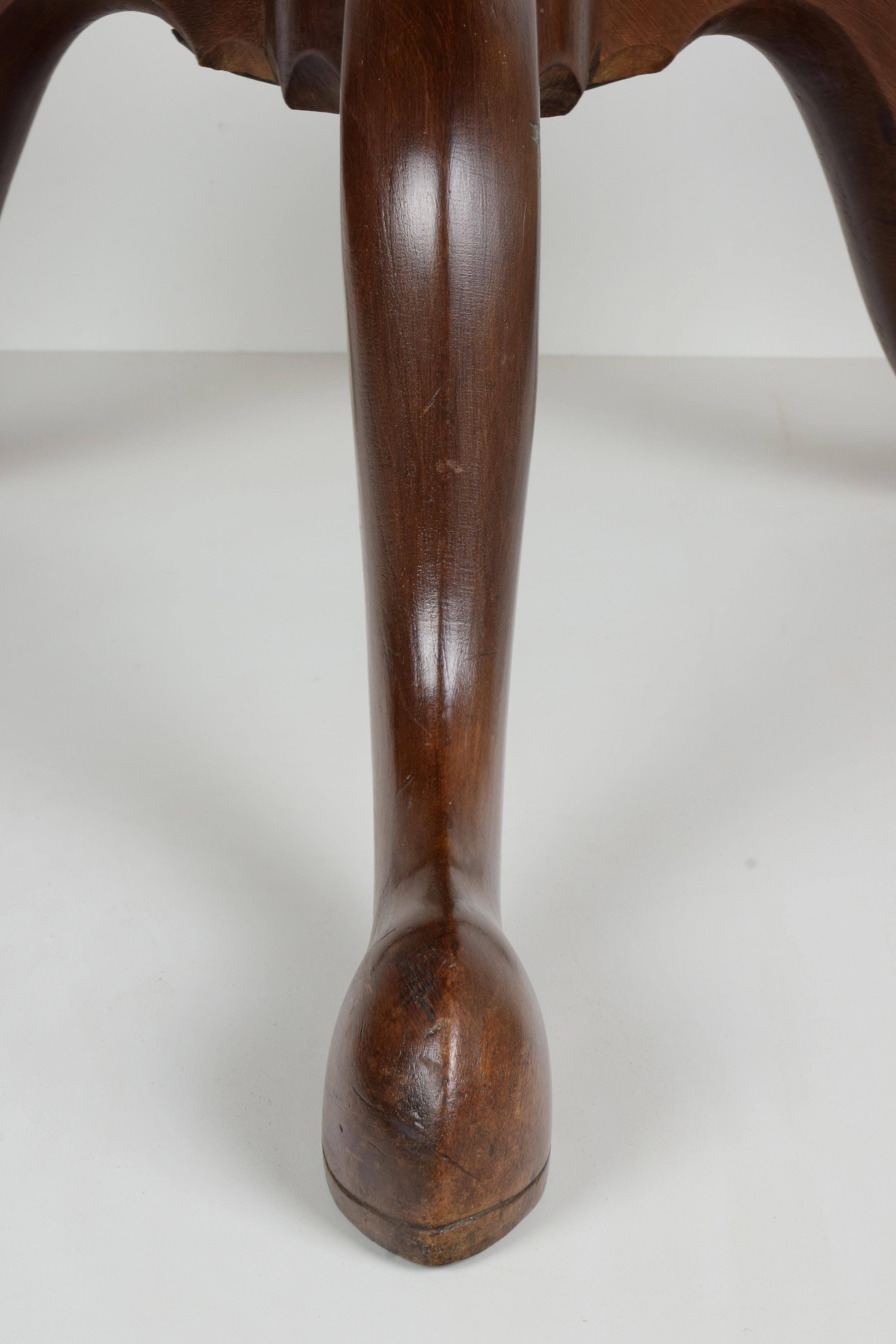 Antique Three-Tier Dumb Waiter, Mahogany, Late-18th Century In Good Condition For Sale In Prato, IT