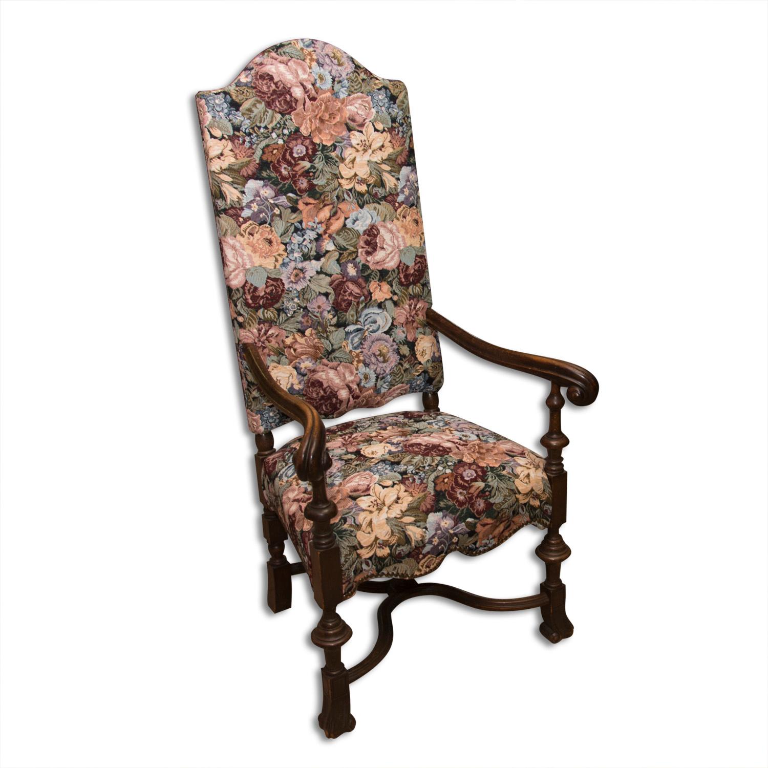 Antique Throne Armchair in Renaissance Style, 19th Century In Good Condition For Sale In Prague 8, CZ