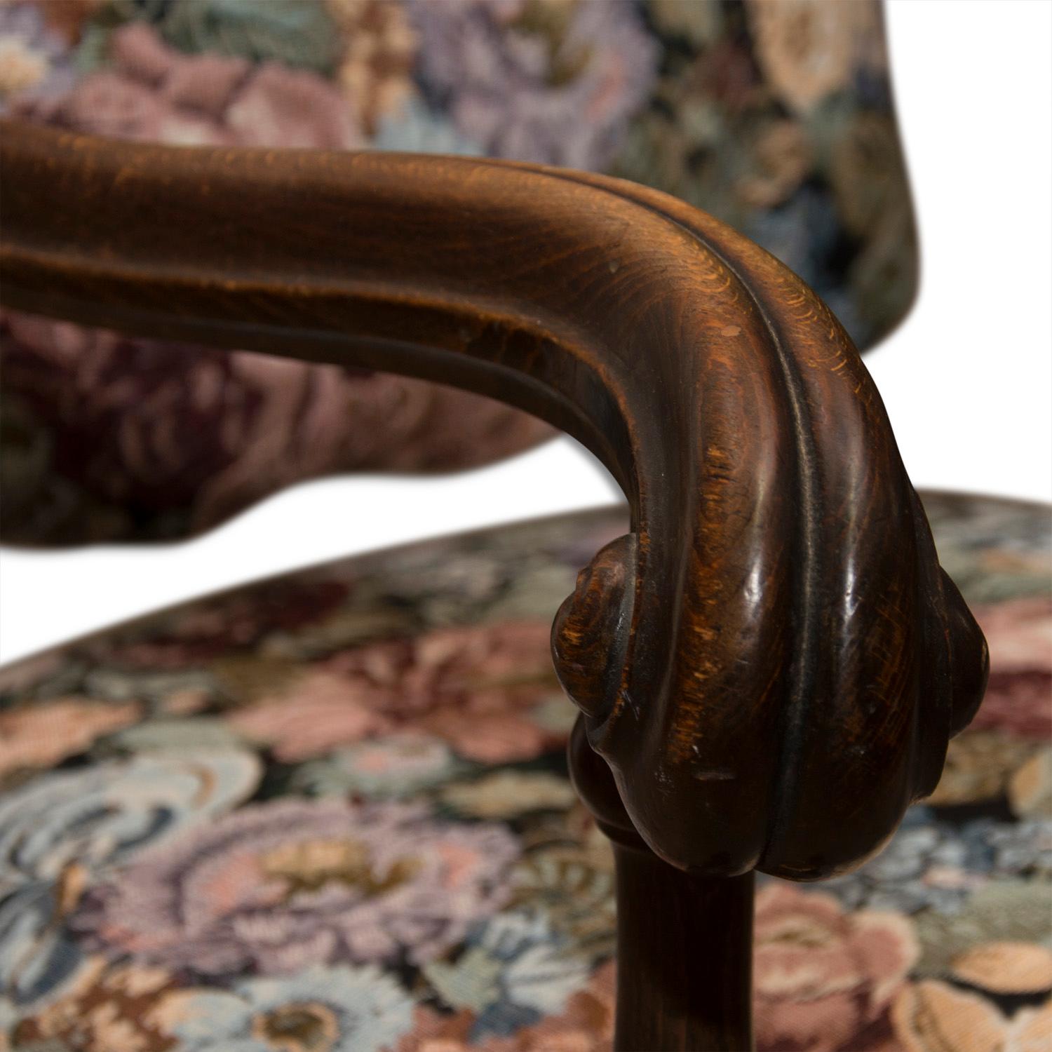 Tissu Fauteuil trône ancien de style Renaissance, XIXe siècle en vente