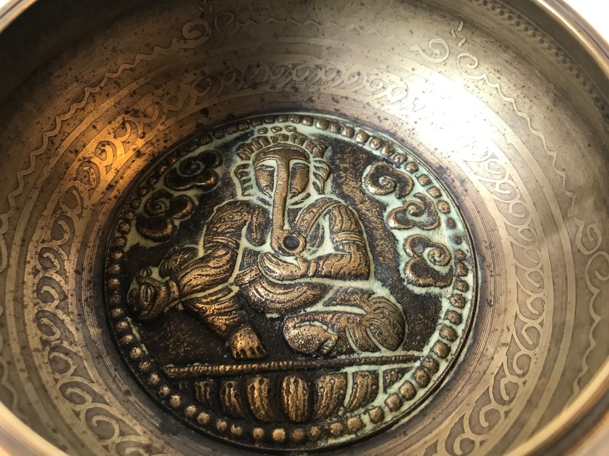 20th Century Antique Tibetan Brass Meditation Bowl with Ganesha, circa 1900