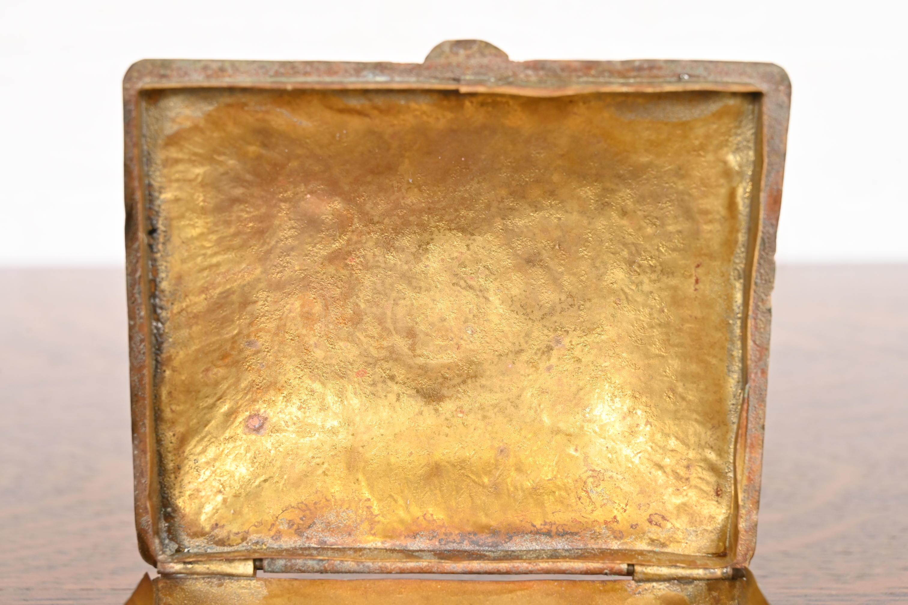 Antique Tibetan Bronze Filigree and Agate Jewelry Box For Sale 3