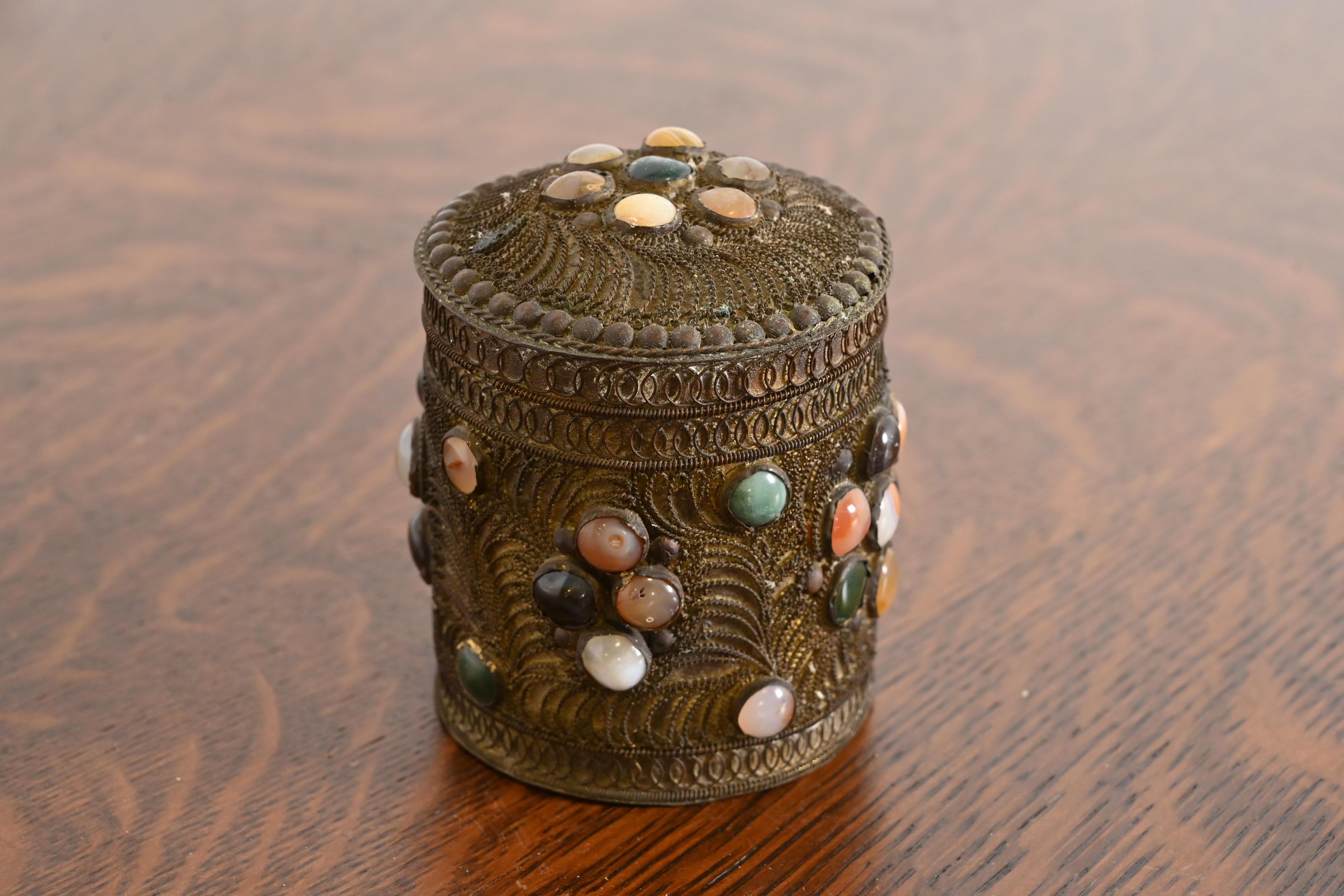 Antique Tibetan Bronze Filigree and Agate Trinket Jar In Good Condition For Sale In South Bend, IN