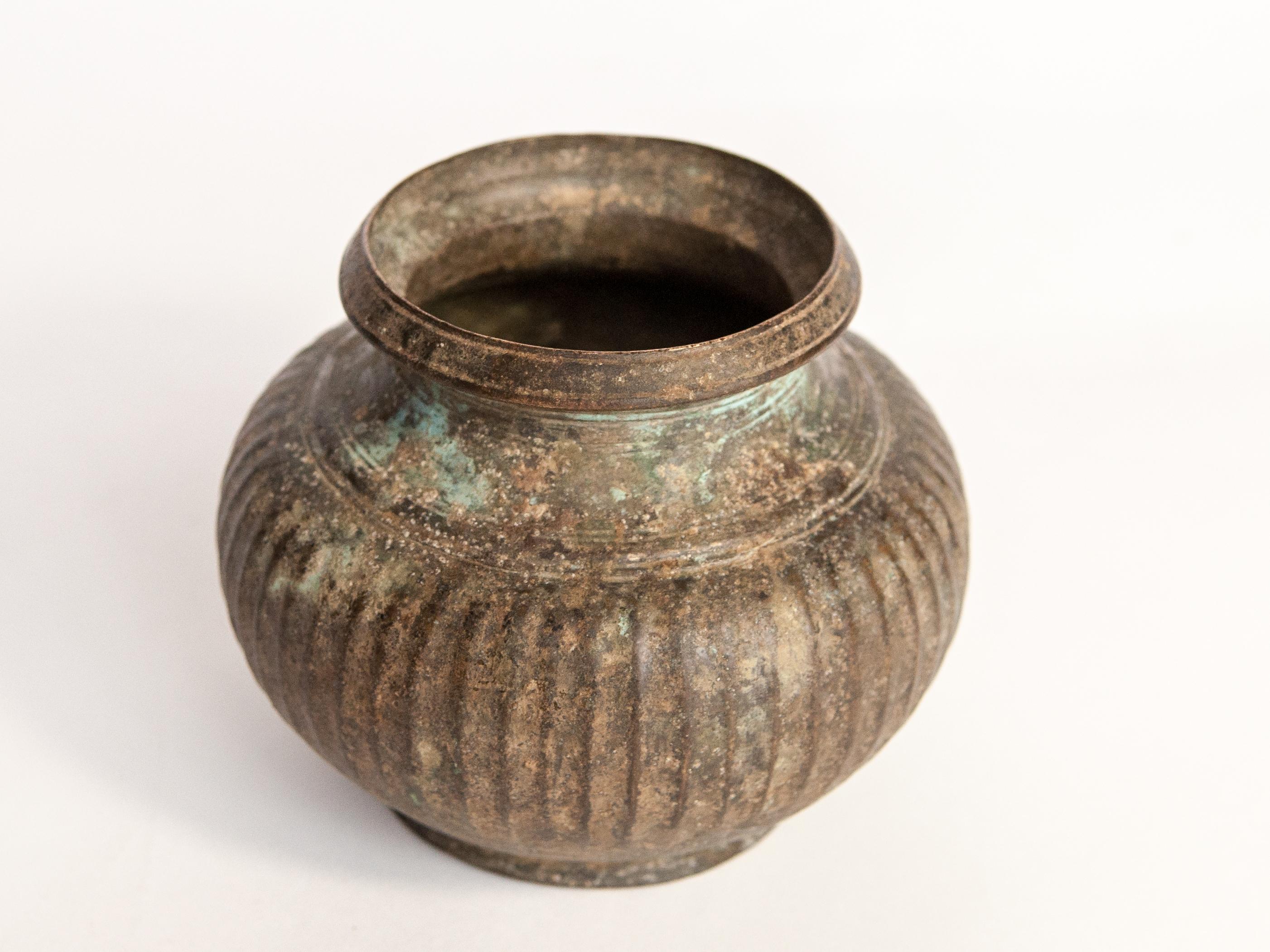 Antique Tibetan Bronze Pot, 18th Century or Earlier 8