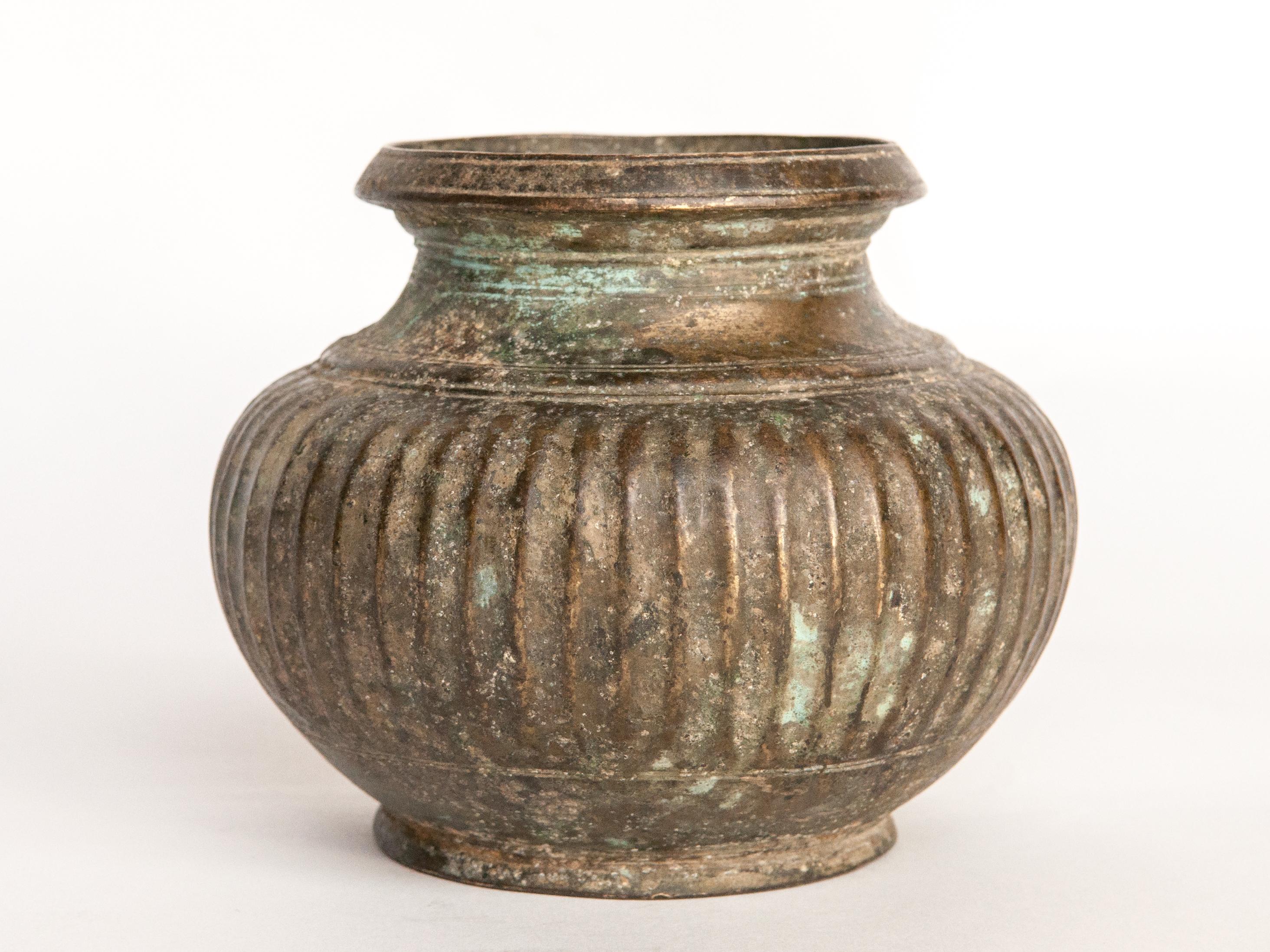 Antique Tibetan Bronze Pot, 18th Century or Earlier 10
