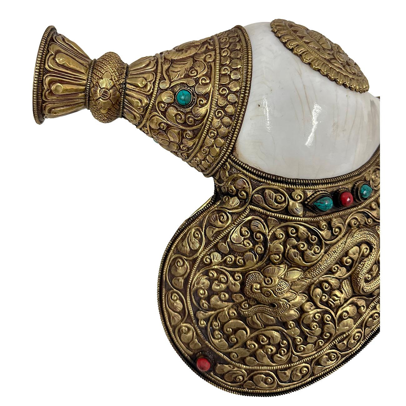 Chinese Export Antique Tibetan Buddhist Conch Shell with Turquoise, Coral inlay For Sale