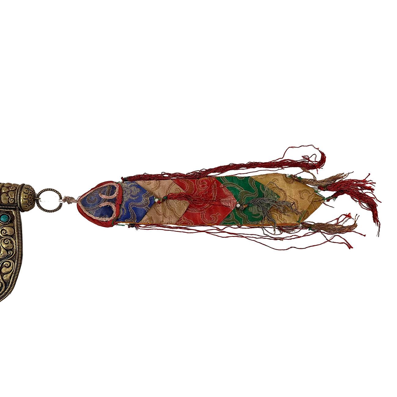 Antique Tibetan Buddhist Conch Shell with Turquoise, Coral inlay In Good Condition For Sale In Pomona, CA