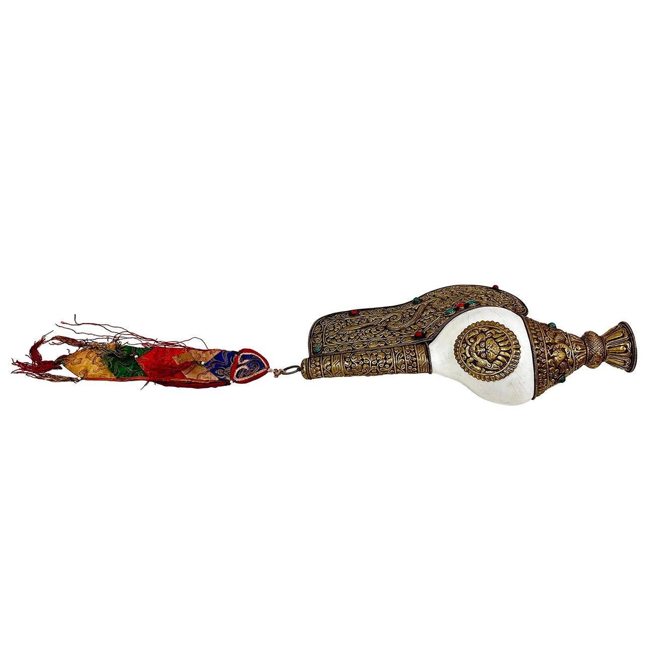 20th Century Antique Tibetan Buddhist Conch Shell with Turquoise, Coral inlay For Sale