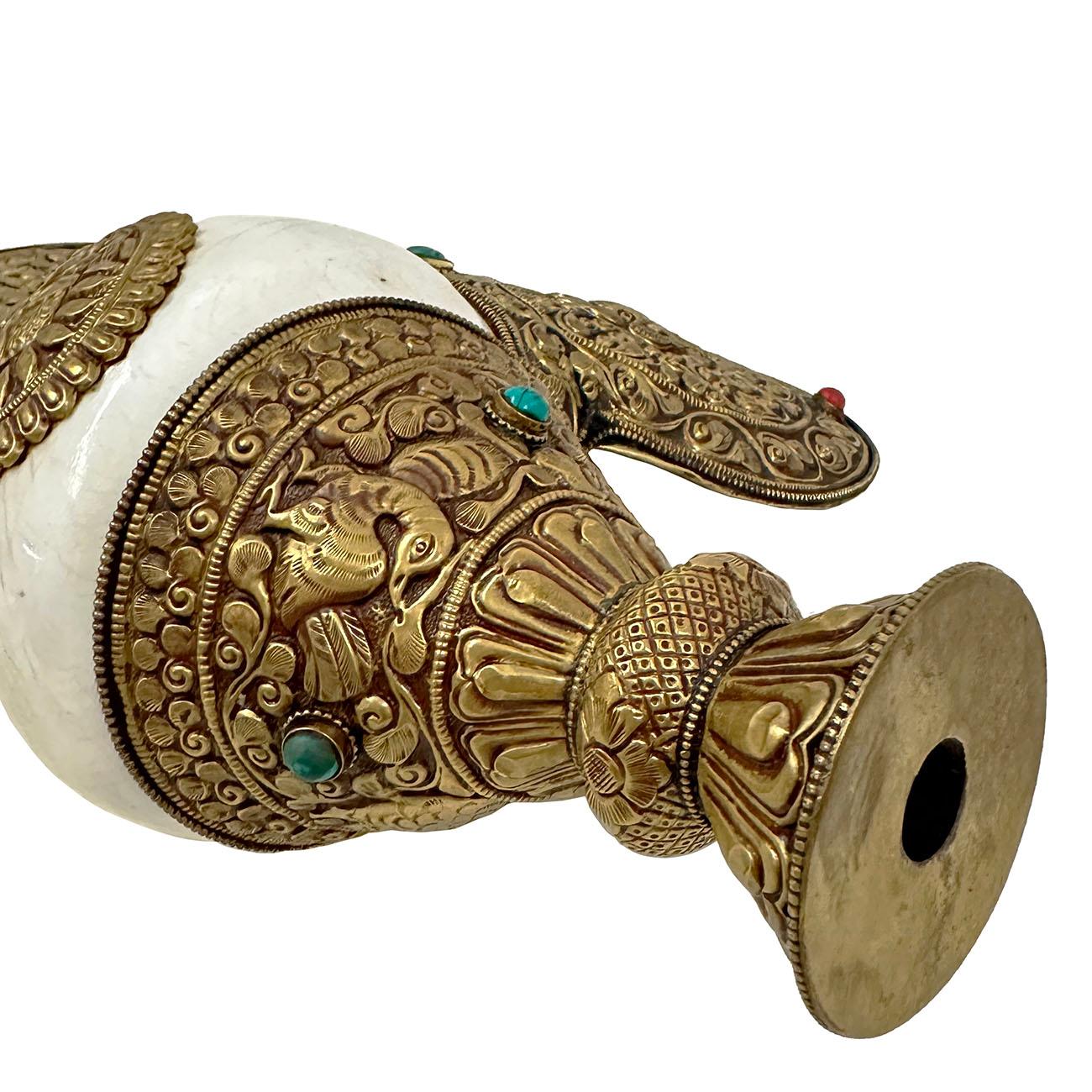 Antique Tibetan Buddhist Conch Shell with Turquoise, Coral inlay For Sale 2