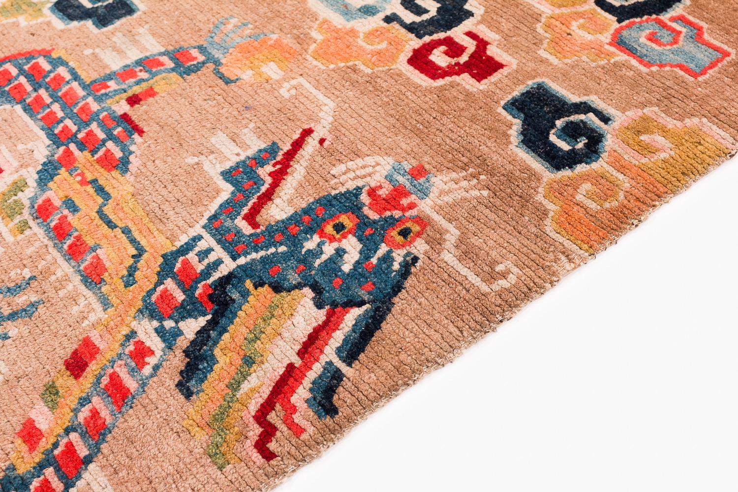Alfombra Tibetana Antigua Dragones y Nubes Tan Khaden Alfombra Pequeña de Lana en venta 1