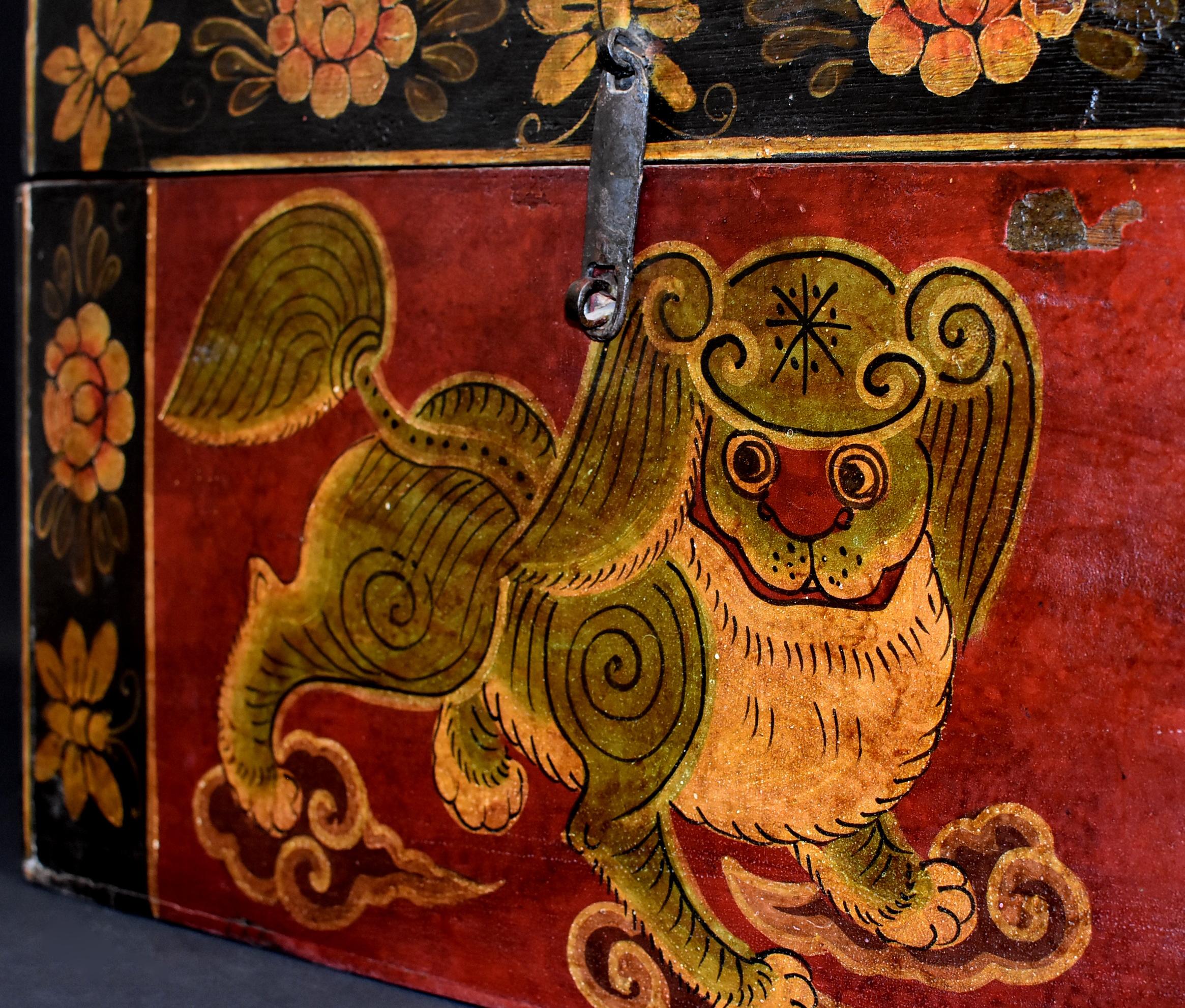 20th Century Antique Tibetan Foo Dog Box Hand Painted Box 6