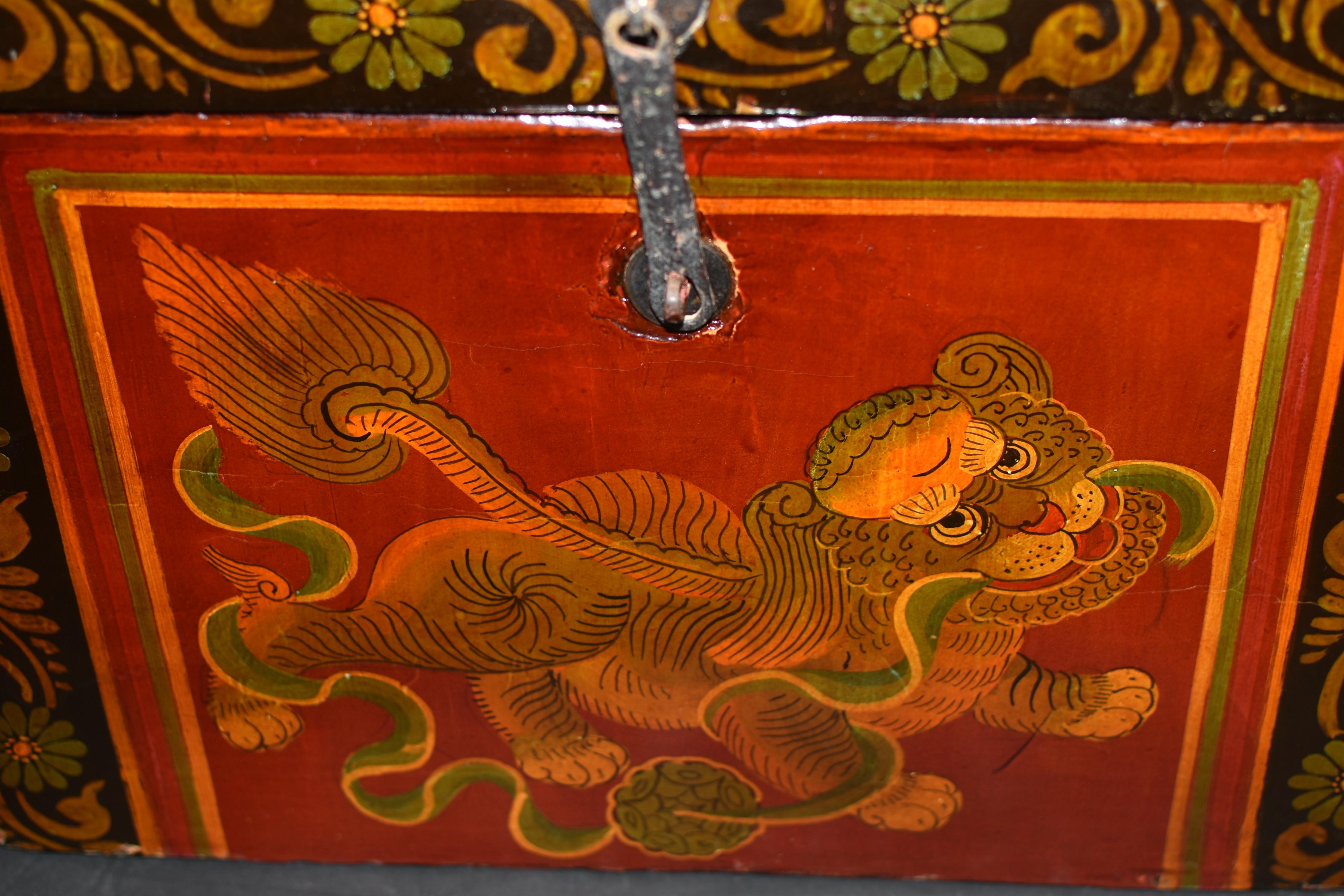Antique Tibetan Foo Dog Box Hand Painted 1