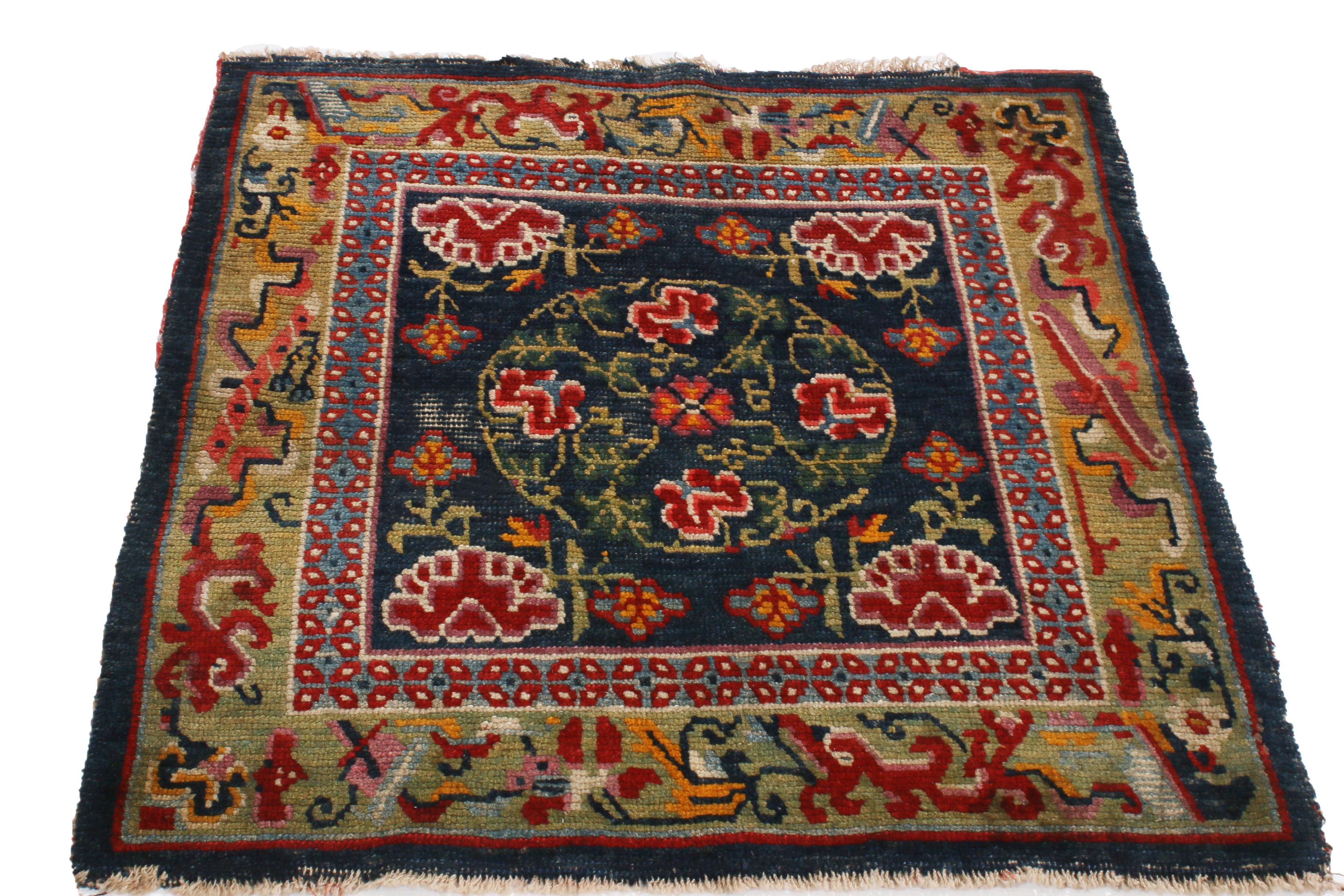 Chinese Antique Tibetan Geometric Green and Red Wool Floral Rug