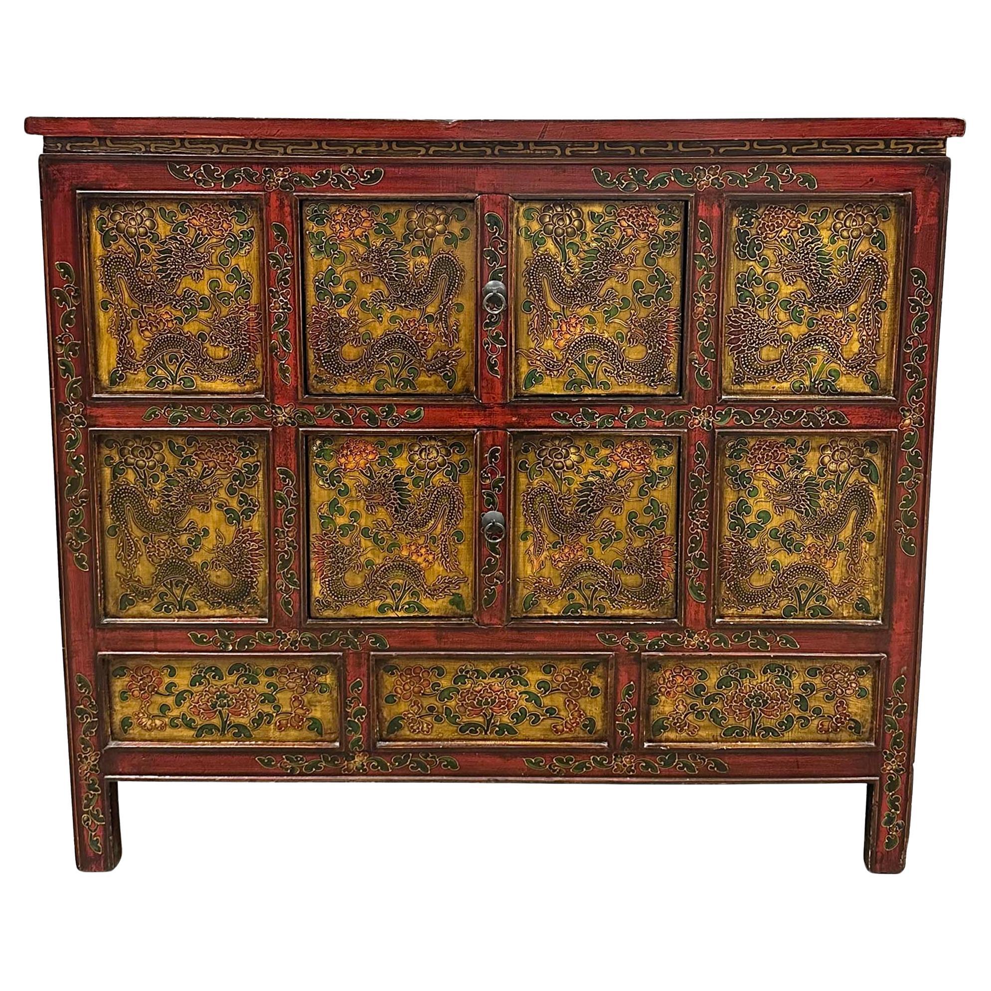 Ancienne armoire tibétaine peinte à la main