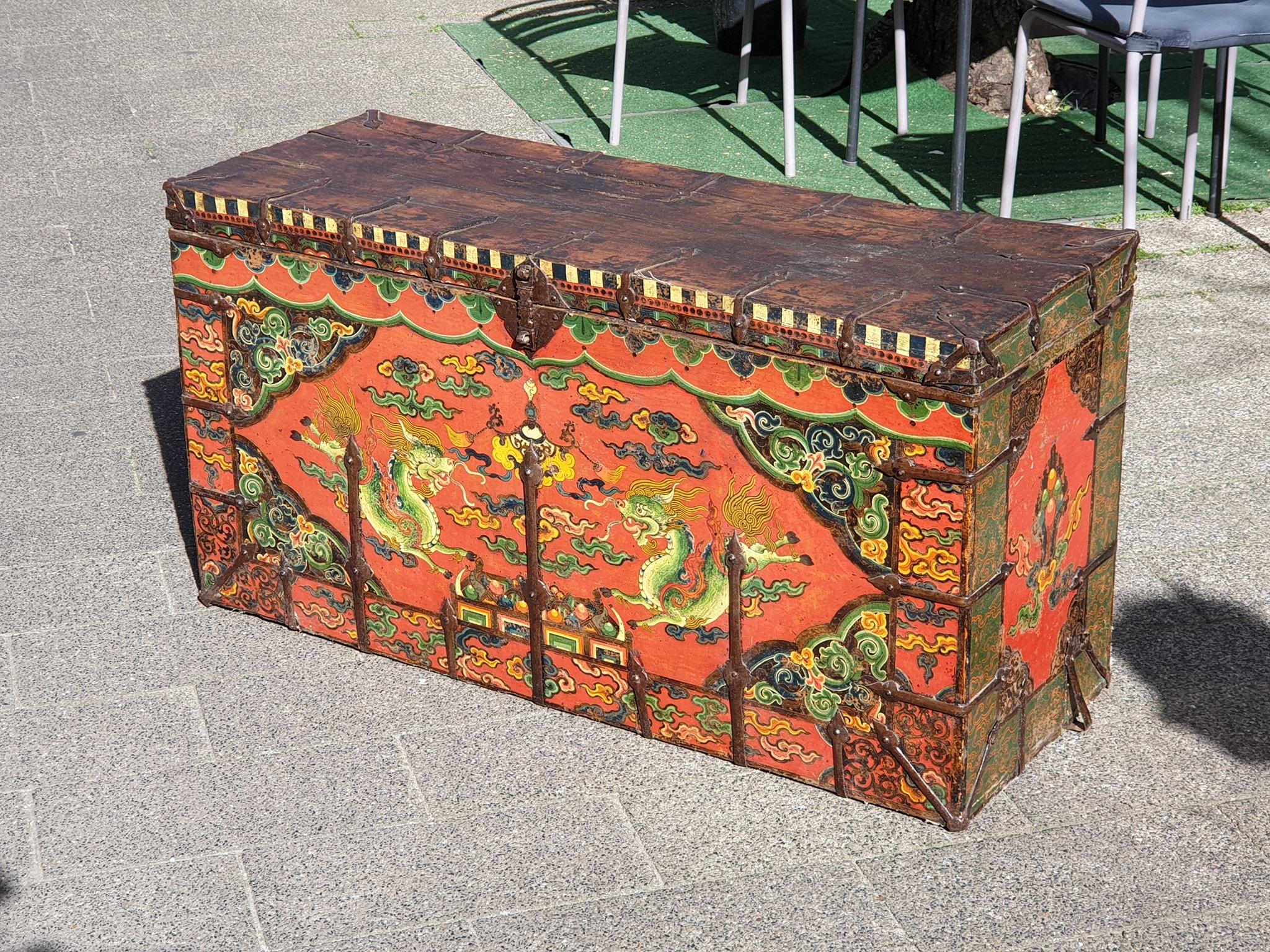 Chinese Export Antique Tibetan Polychrome Decorated Lift Top Trunk For Sale