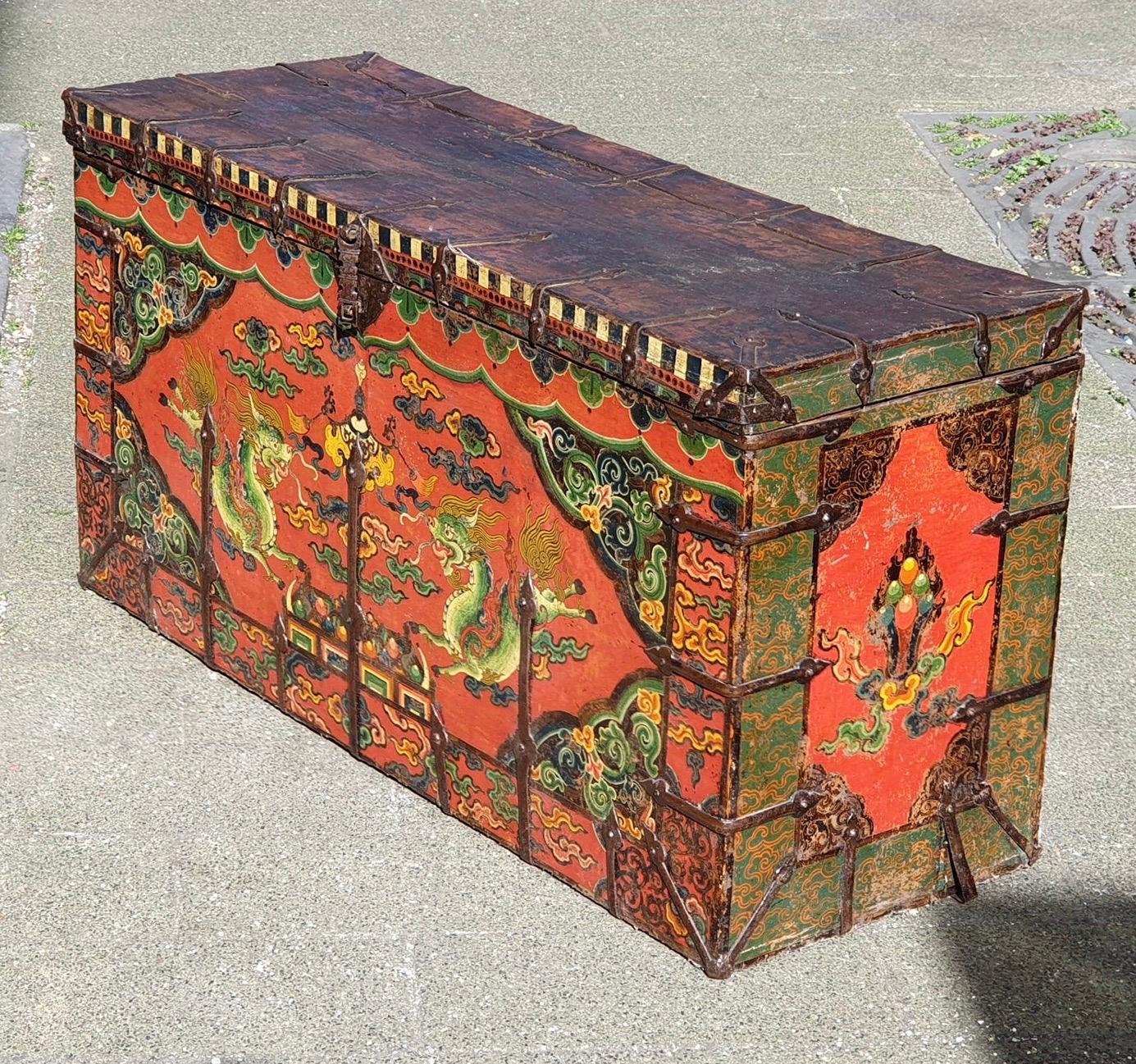 19th Century Antique Tibetan Polychrome Decorated Lift Top Trunk For Sale