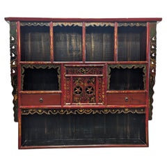 Estante colgante para altar tibetano antiguo, de laca policromada