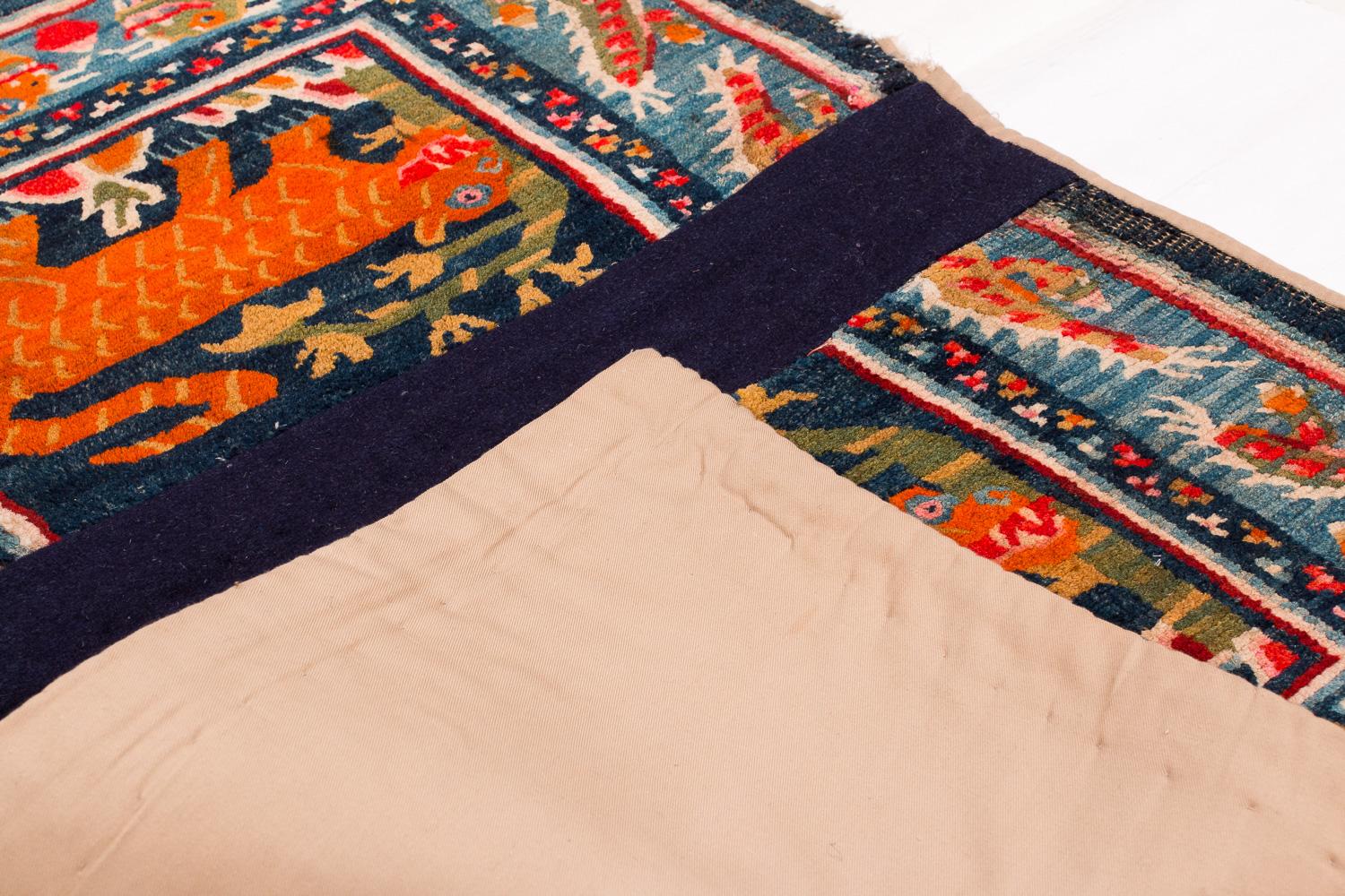 Teinture végétale Tapis de selle tibétain ancien en laine de tigre en vente