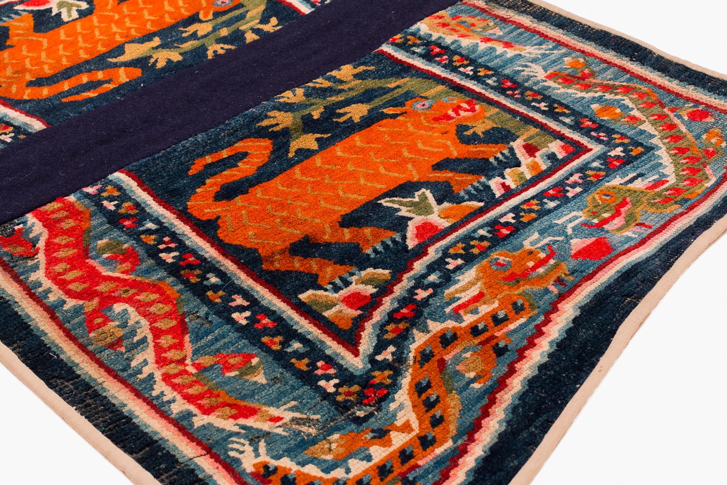 Laine Tapis de selle tibétain ancien en laine de tigre en vente
