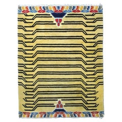 Tapis tibétain antique en laine 4'10" x 6'3"