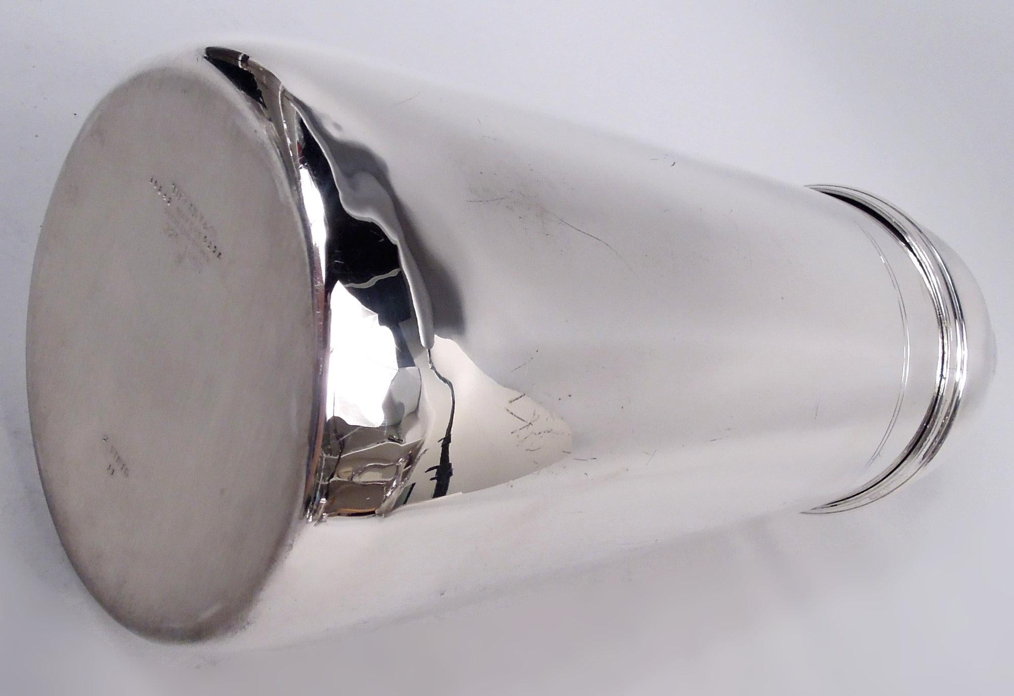 Antique Tiffany American Art Deco Sterling Silver Cocktail Shaker For Sale 3