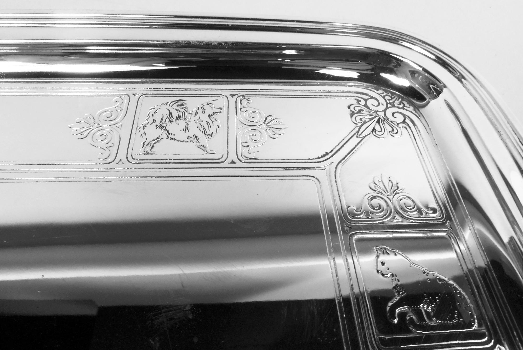 Bandeja antigua Tiffany American Art Decó de plata de ley para cuarto de niños Estadounidense en venta