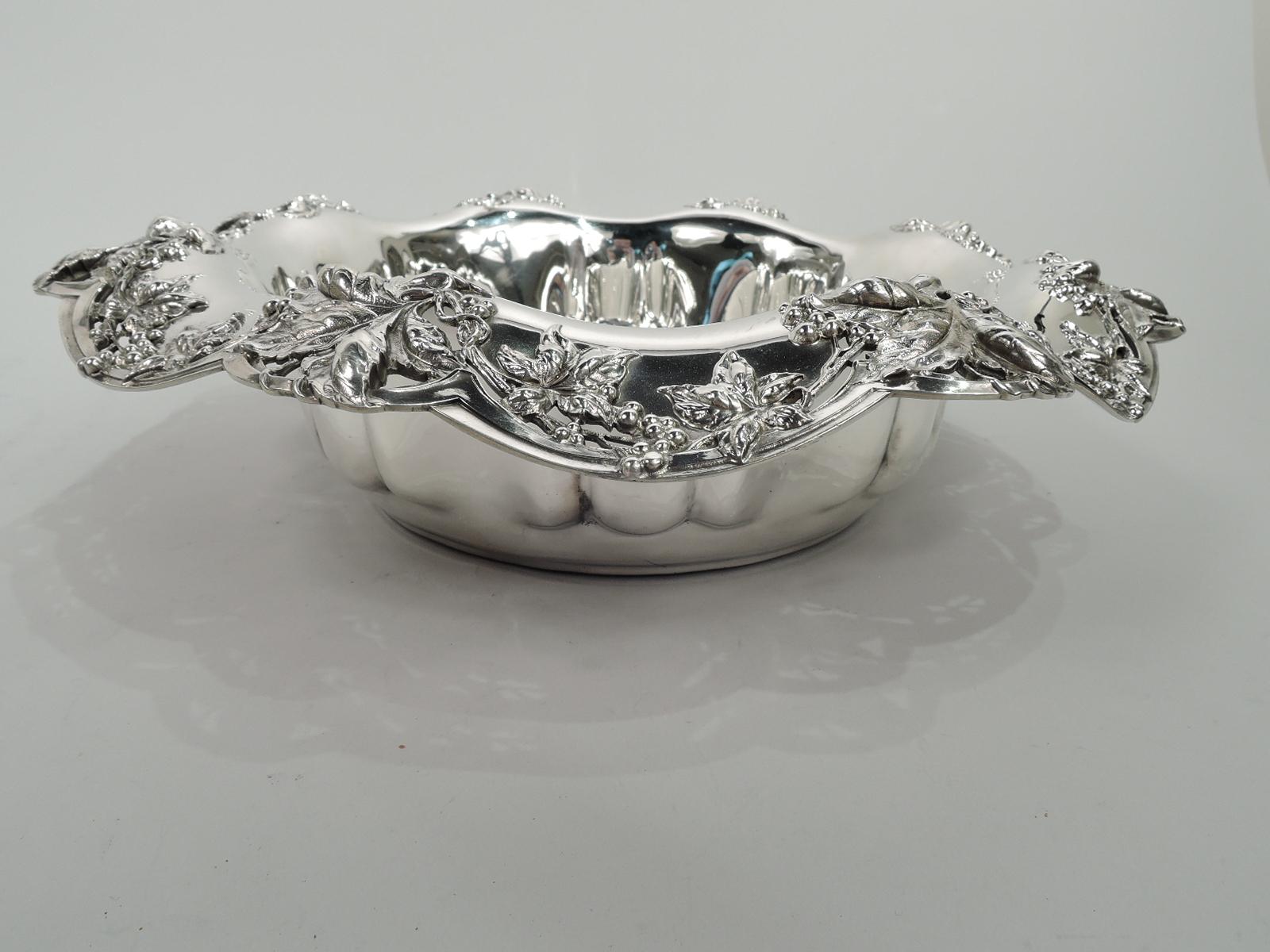 Antique Tiffany American Edwardian Art Nouveau Sterling Silver Bowl In Excellent Condition In New York, NY