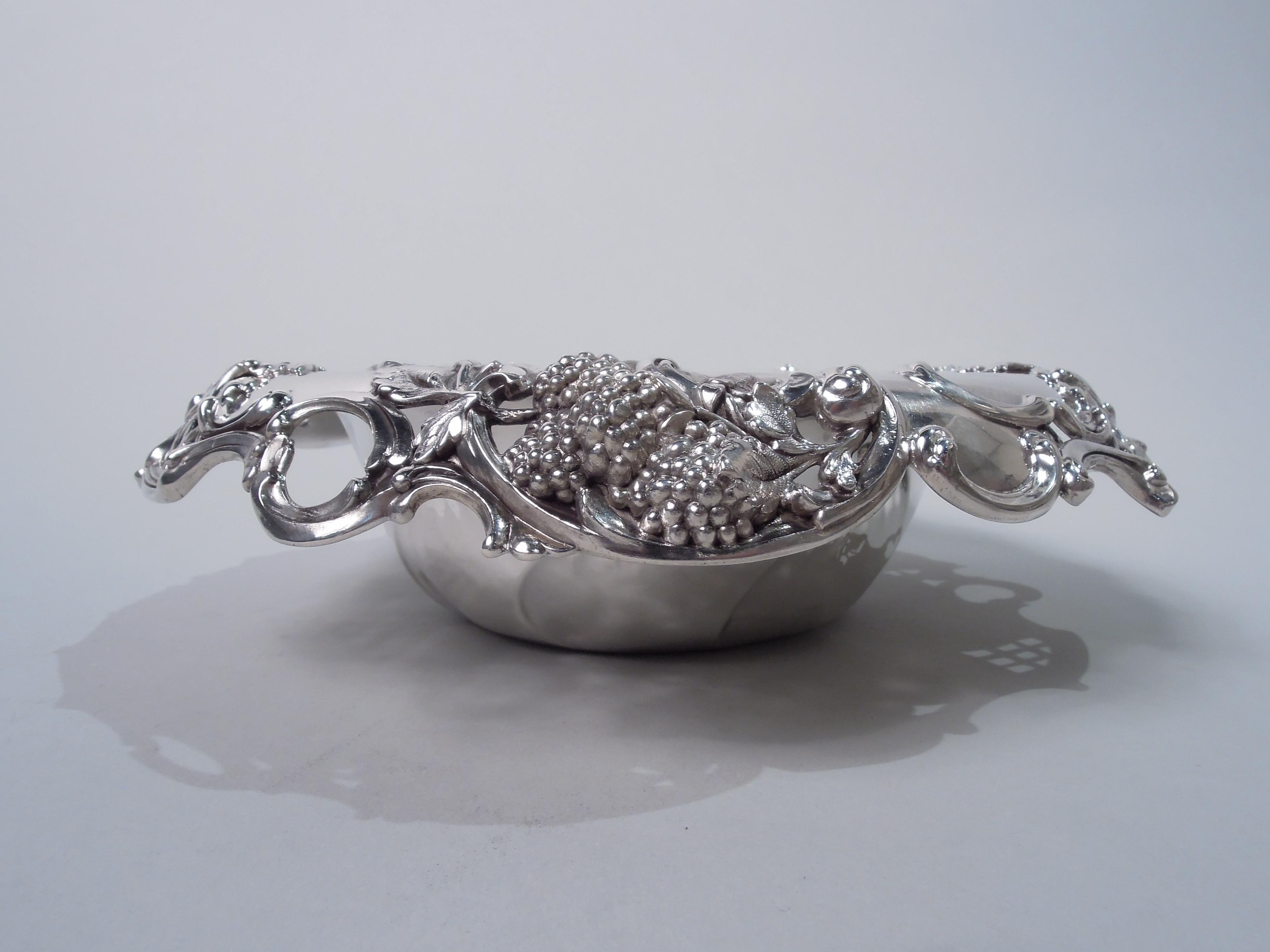 Victorian Antique Tiffany American Gilded Age Sterling Silver Blackberry Bowl For Sale