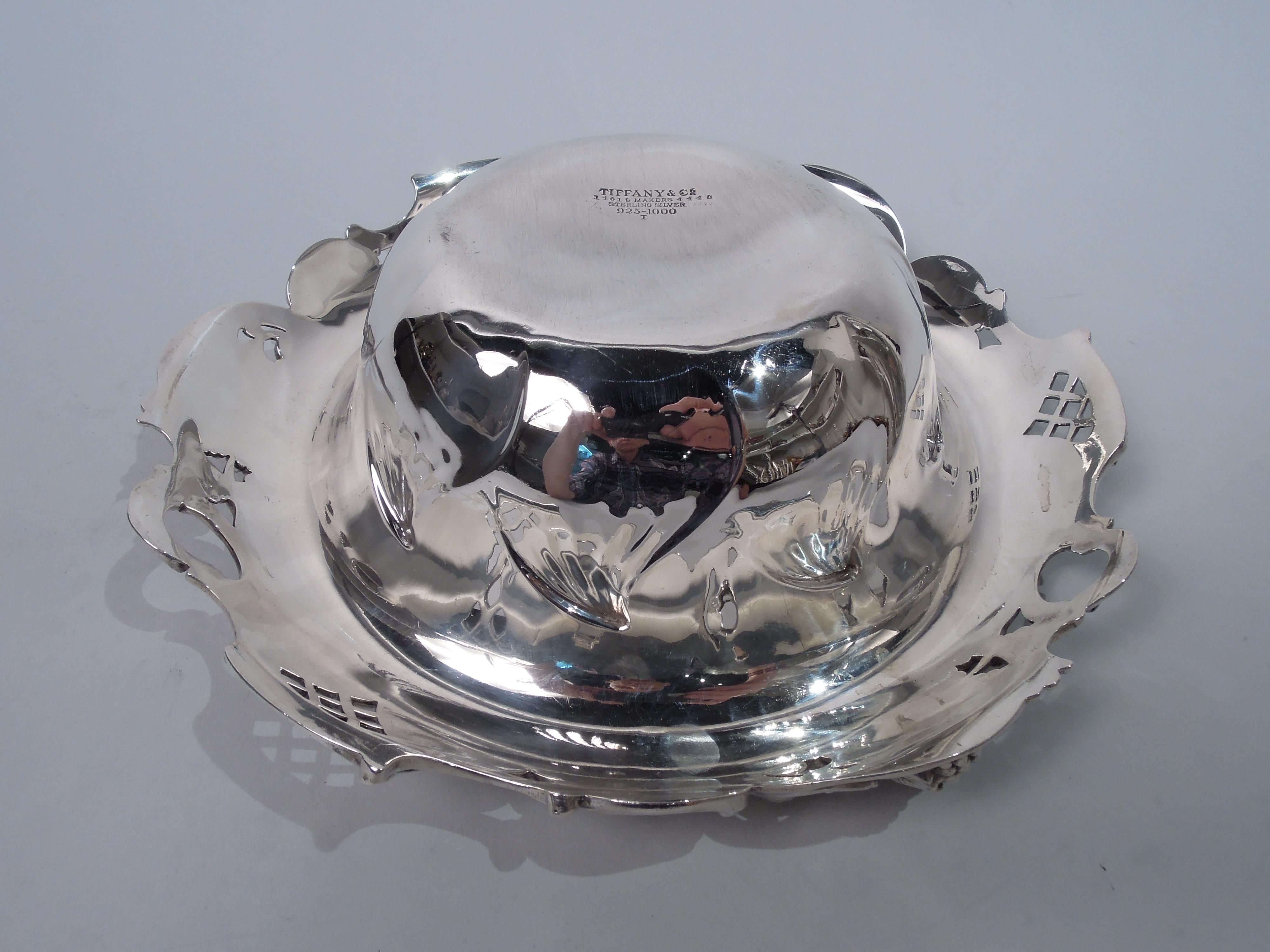 Antique Tiffany American Gilded Age Sterling Silver Blackberry Bowl For Sale 1