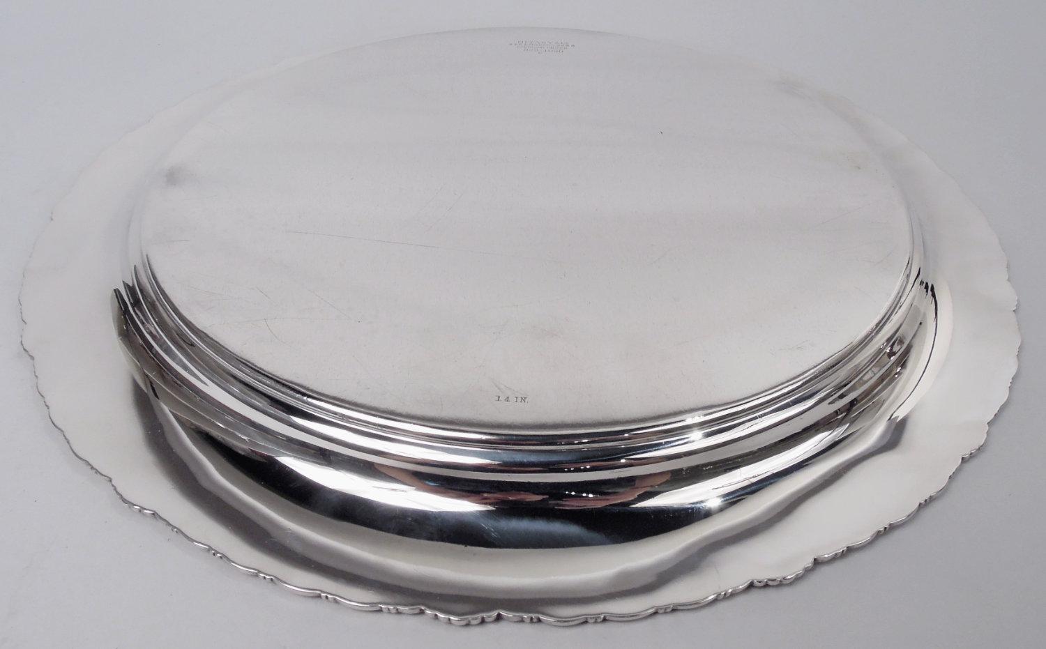 Americano Antico vassoio Tiffany American Sterling Silver con motivo English King in vendita