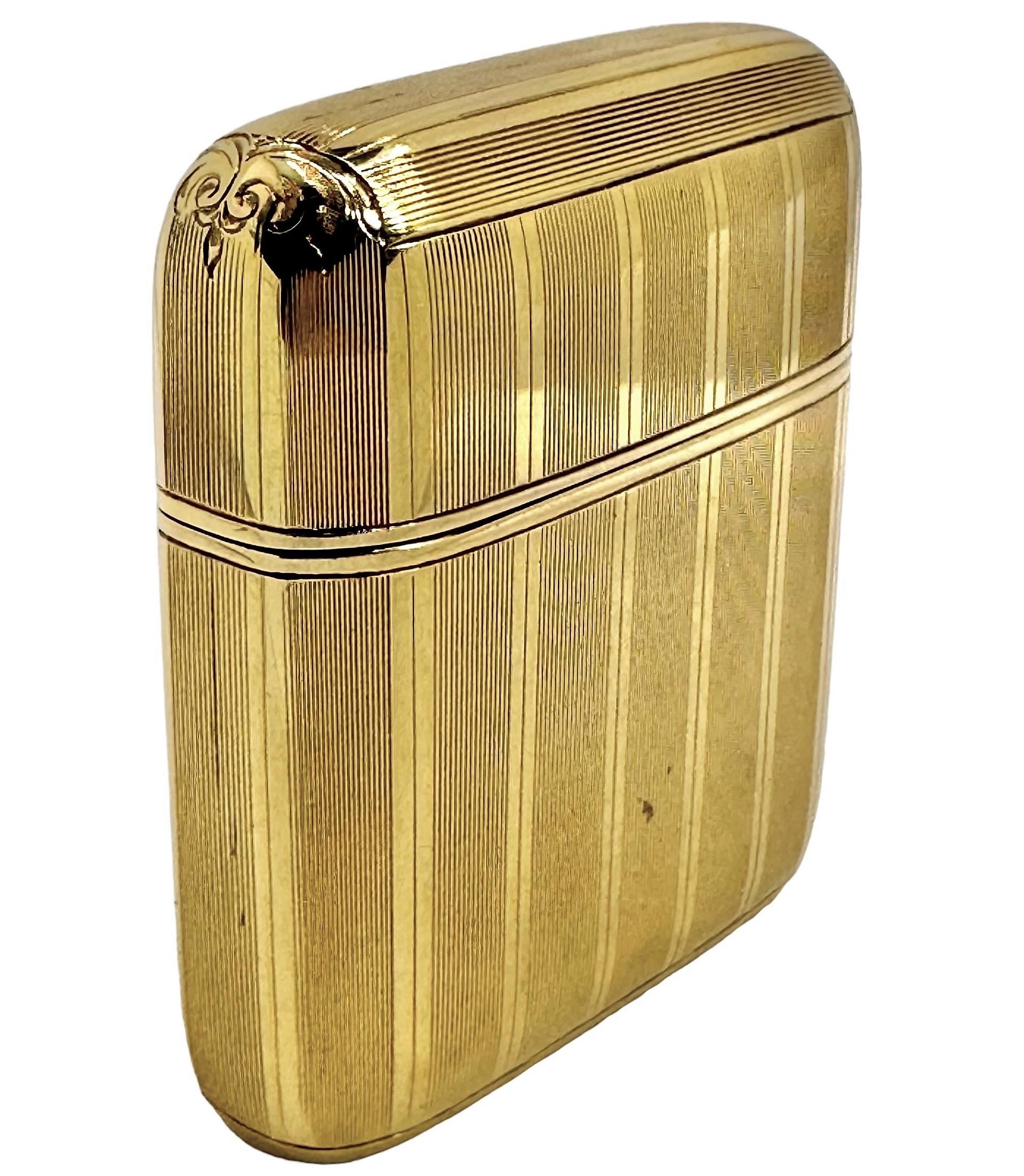  Antique rasoir et étui de voyage Tiffany & Co en or 18 carats avec lames dorées d'origine en vente 3