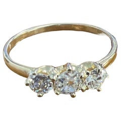 ANTIQUE TIFFANY & CO. 18k Yellow Gold & Cushion Cut Diamond Three Stone Ring