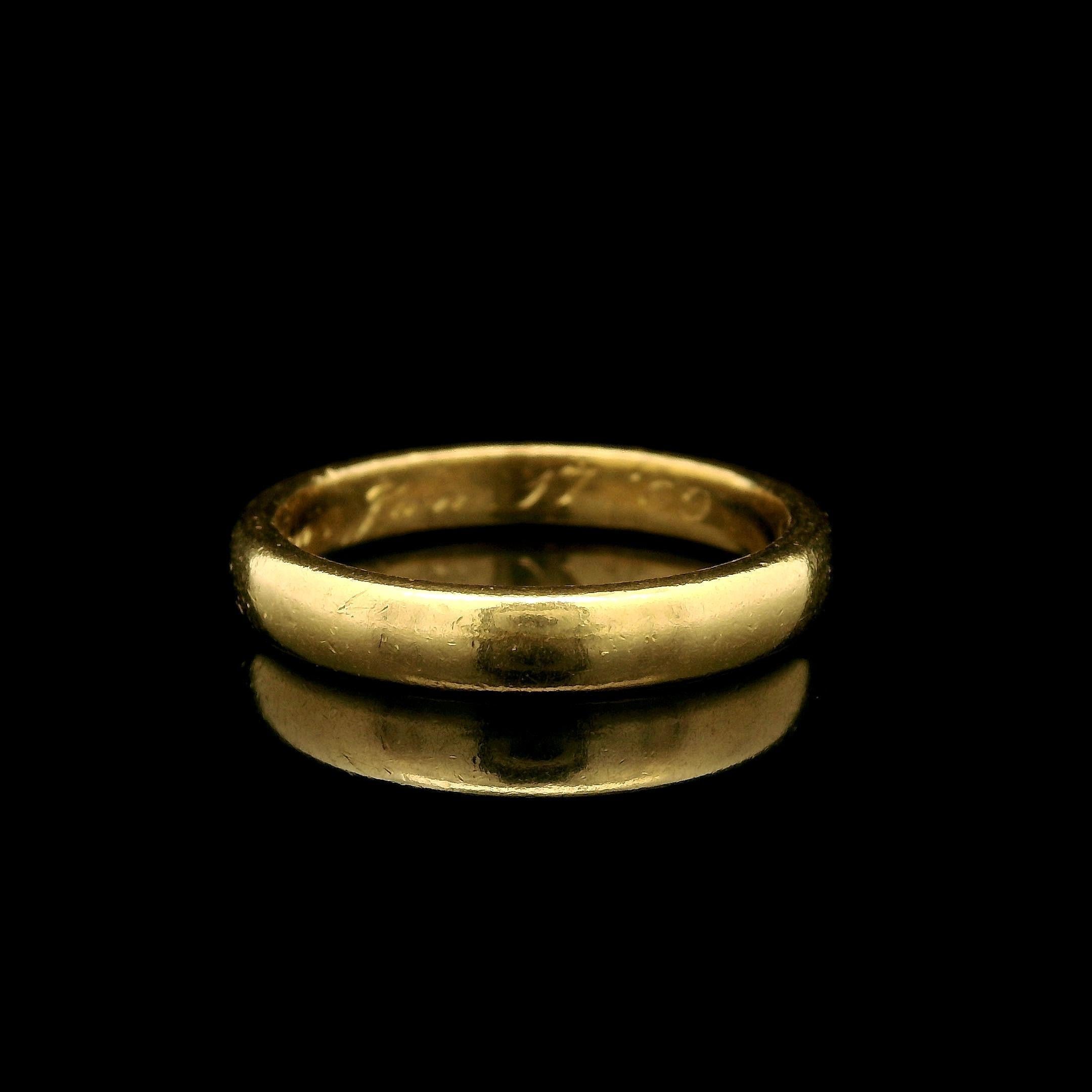 Antique Tiffany & Co. 22k Yellow Golding Co. 3.5mm Classic Wedding Band Ring Size 7.5 Unisexe en vente