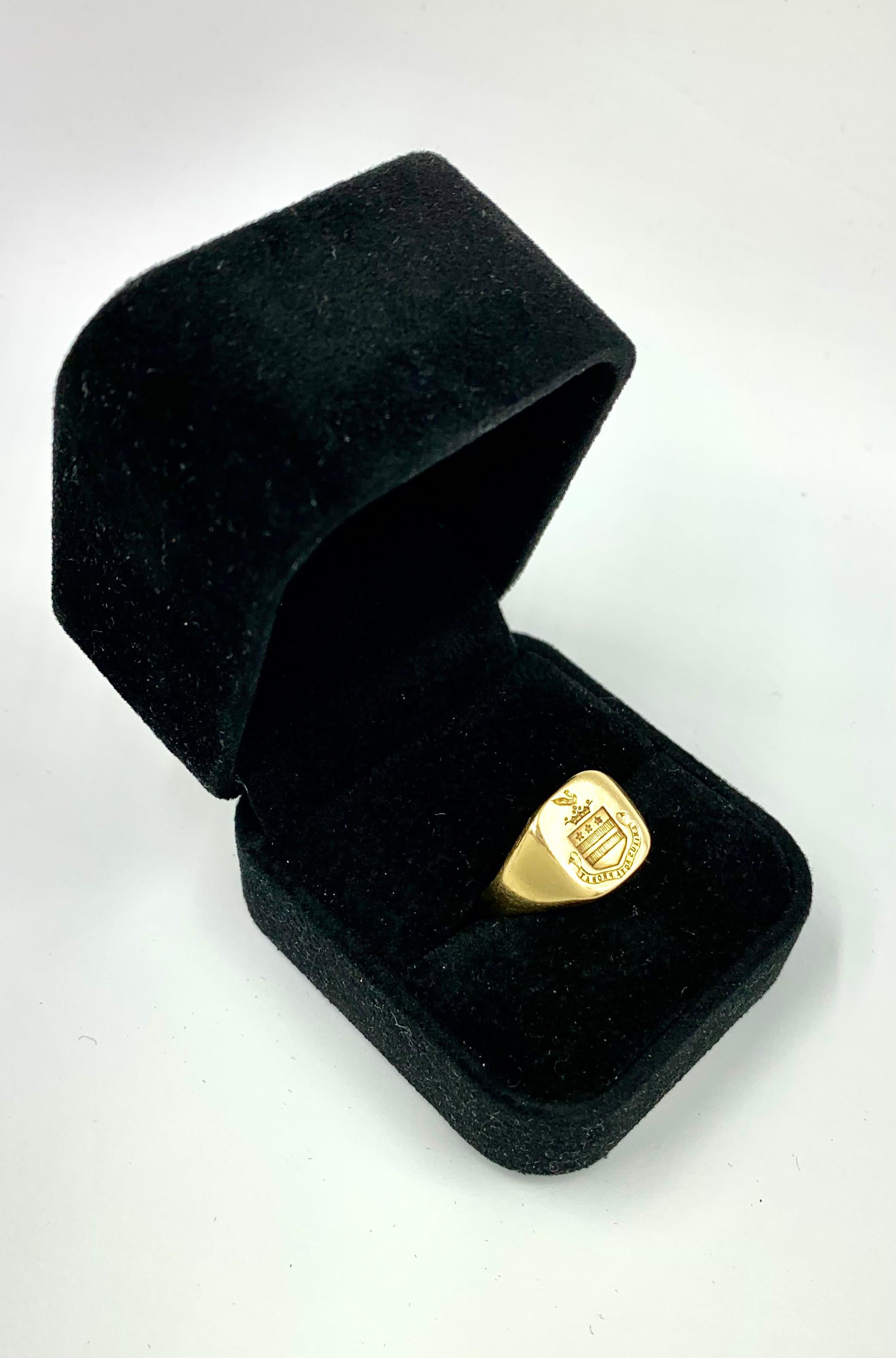 Antique Tiffany & Co. George Washington Crest Bague sigillaire en or 14 carats avec intaille en vente 1