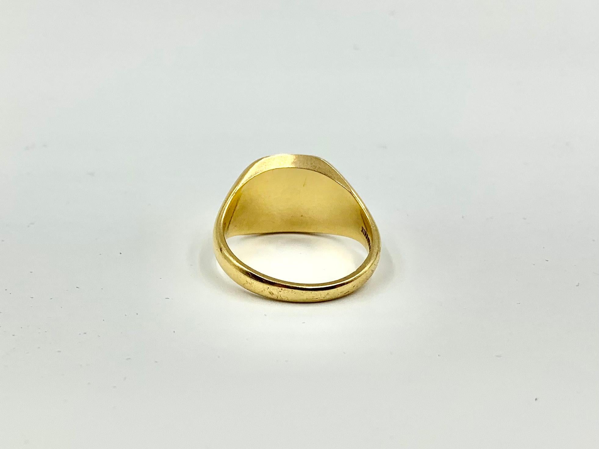 Antique Tiffany & Co. George Washington Crest Intaglio 14k Gold Signet Ring In Good Condition For Sale In New York, NY