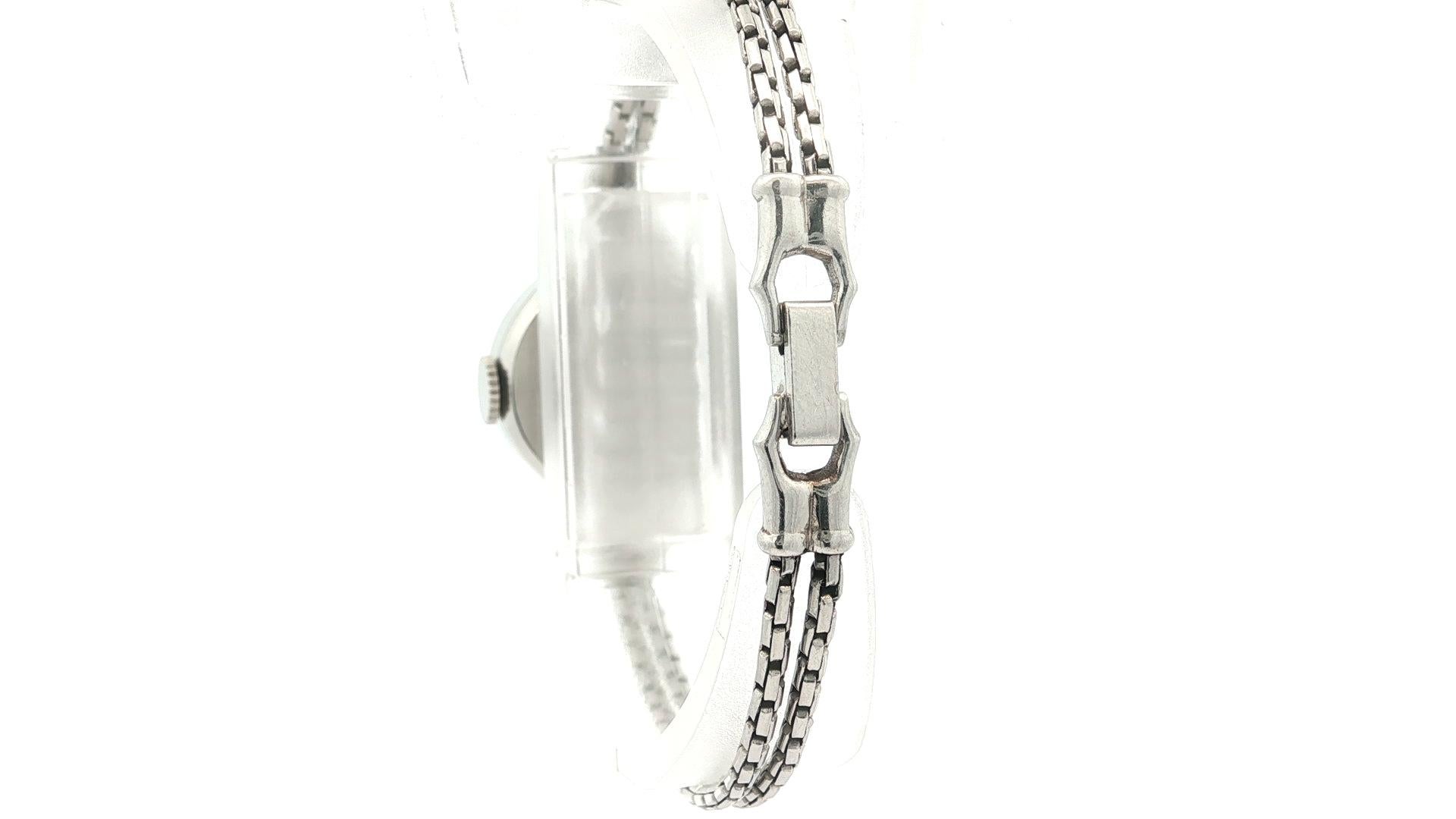 Antigüedades Tiffany & Co. Pulsera reloj Hamilton Platino Baguette y Diamante Redondo en venta 1