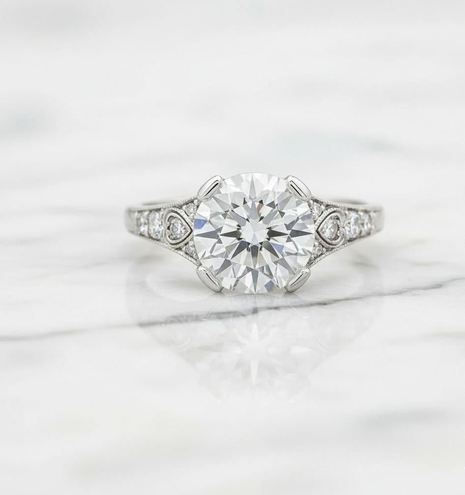 Art Déco Antico Tiffany & Co. Anello di fidanzamento in platino con diamante Old Cut in vendita