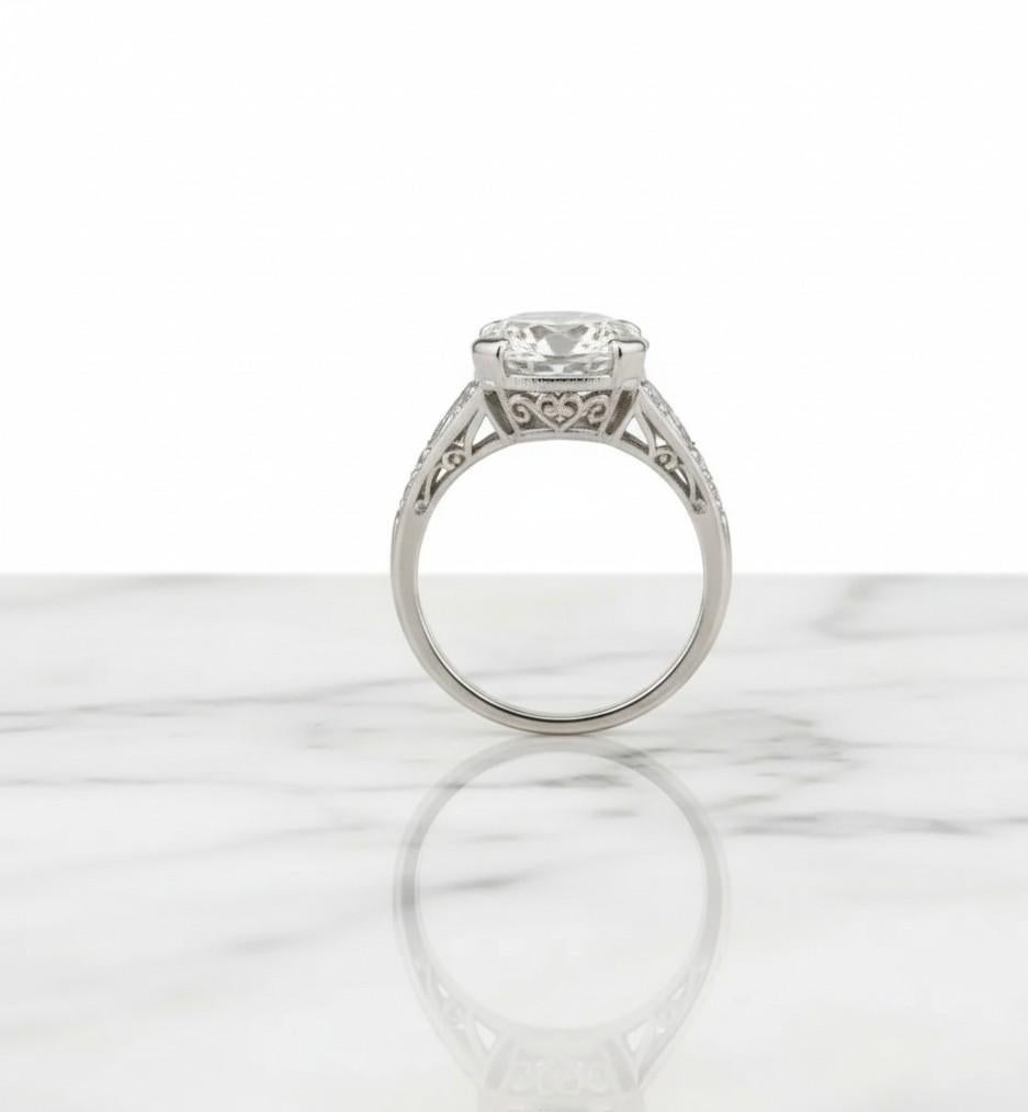 Taglio antico europeo Antico Tiffany & Co. Anello di fidanzamento in platino con diamante Old Cut in vendita