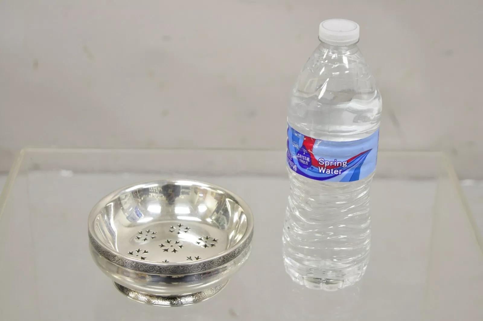 Antiguo Plato para Queso y Mantequilla Tiffany & Co. con Soldadura de Plata 90-30 en venta 3