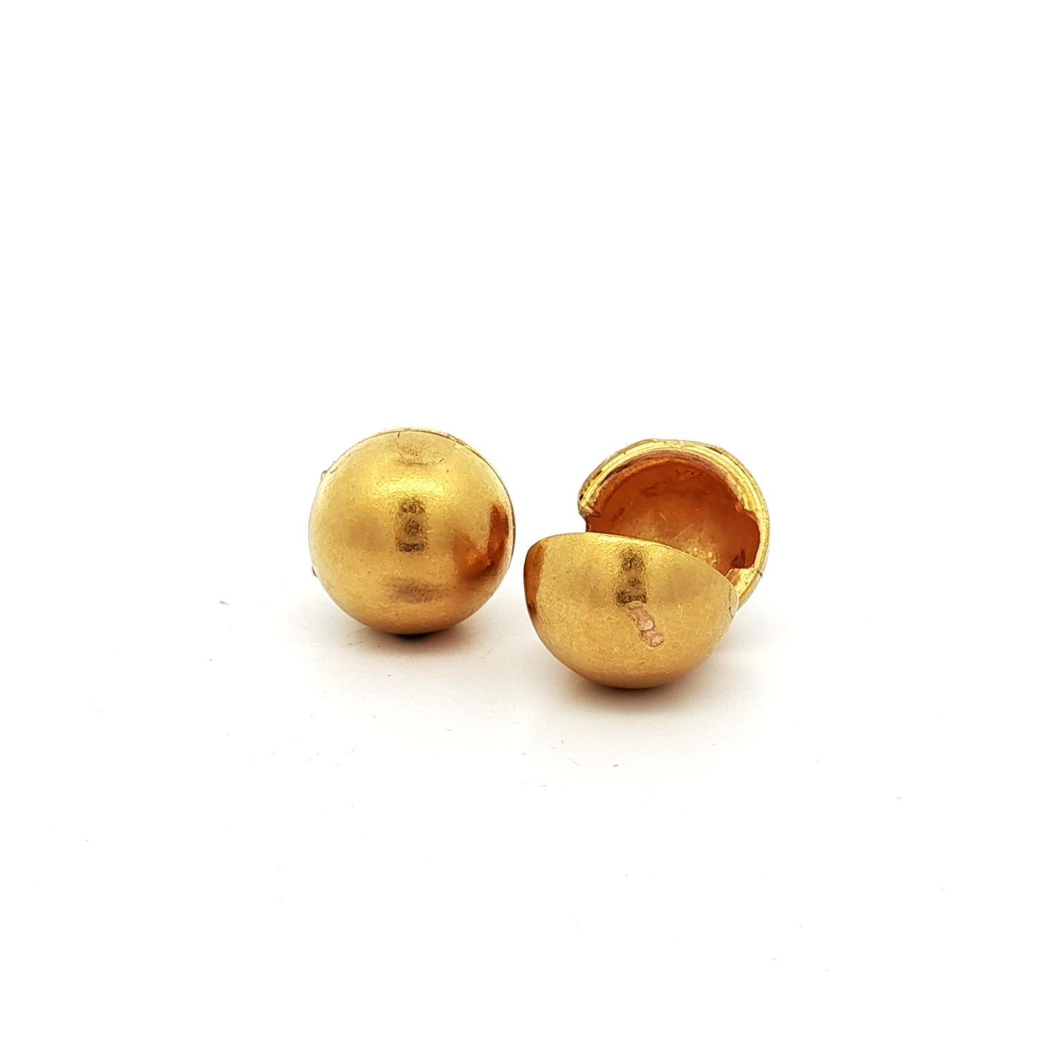 Antico Tiffany & Co. Carrozza a sfere in oro giallo massiccio per orecchini in vendita 2