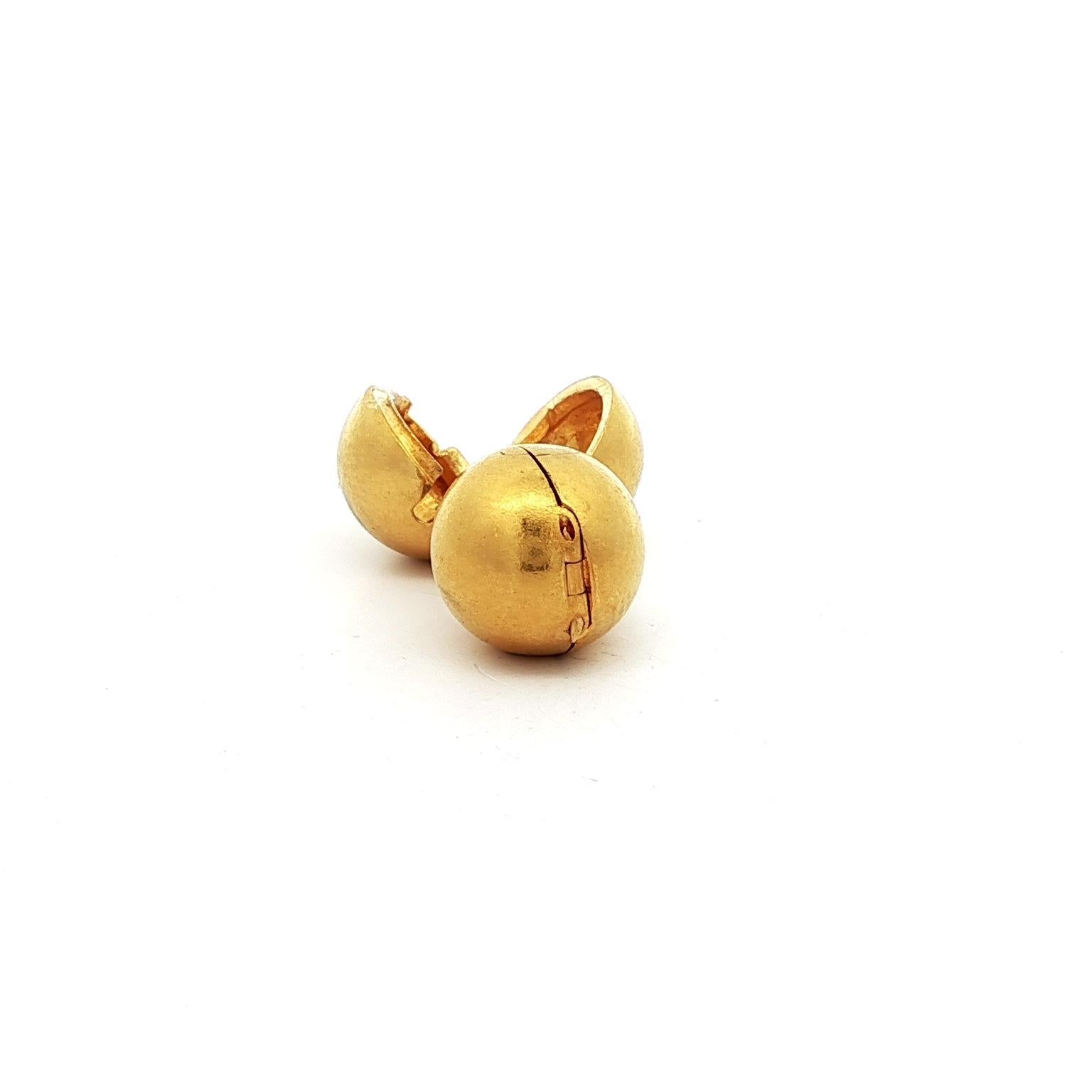 Antico Tiffany & Co. Carrozza a sfere in oro giallo massiccio per orecchini in vendita 3