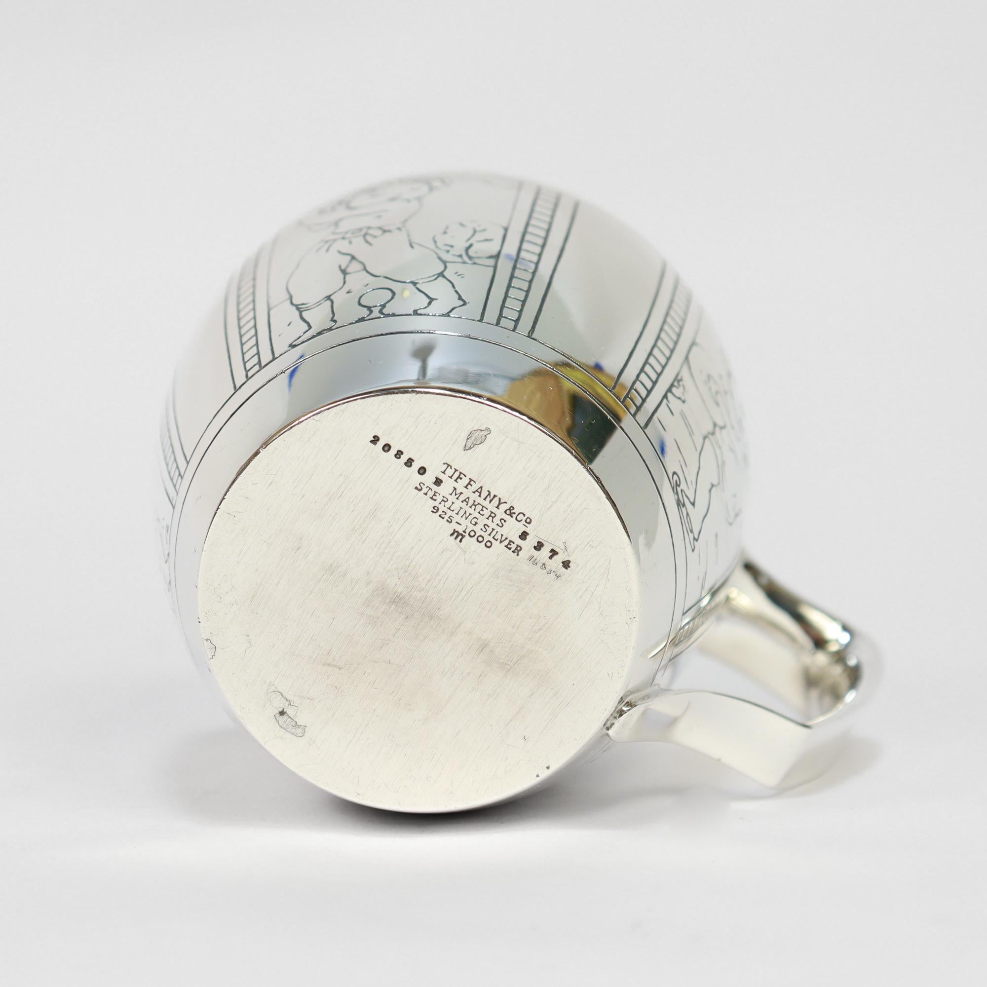 Antico Tiffany & Co. Tazza per bambini in argento sterling con tennis, golf e baseball in vendita 4