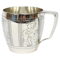 Antique Tiffany & Co. Mug en argent pour Child & Child avec Tennis, Golf et Baseball