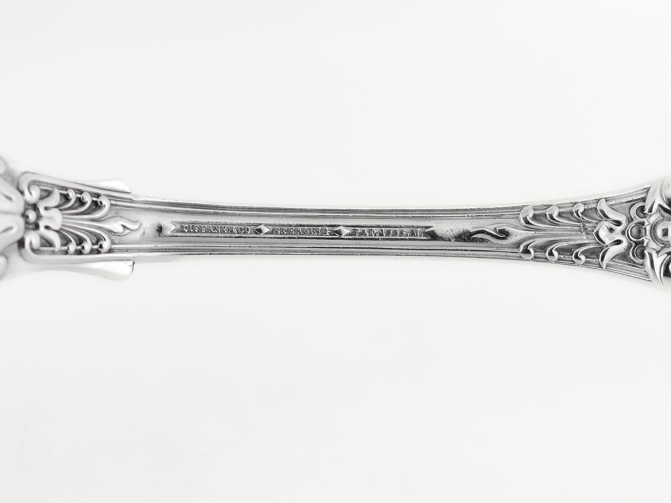 Antigüedades Tiffany & Co. Cuchara de Plata de Ley 'Rey Inglés' Ostra de Berry en venta 3